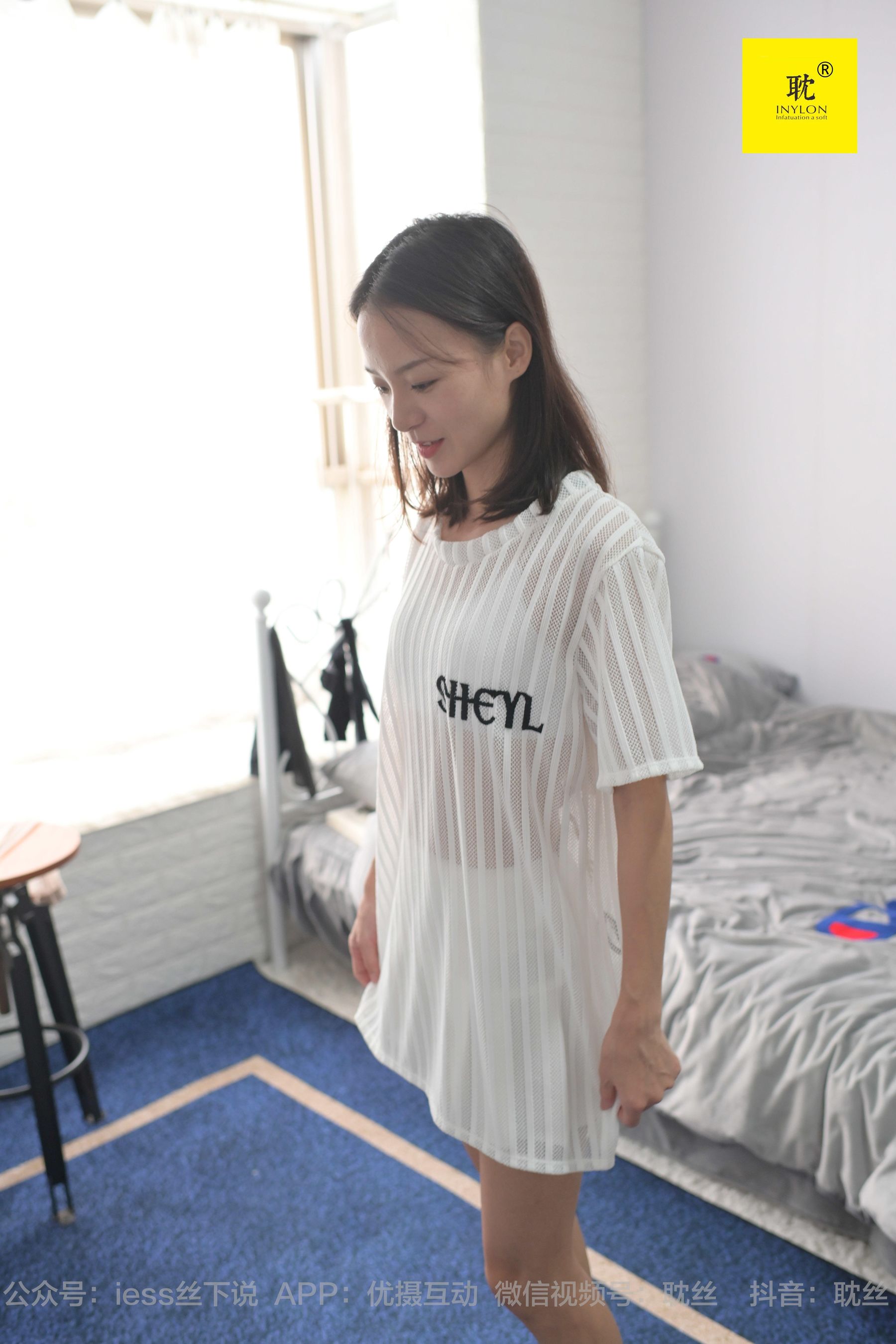 [IESS异思趣向]第N种幻想 孤单的周末③ 小六 小裙子+尖头鞋+穿鞋玩水