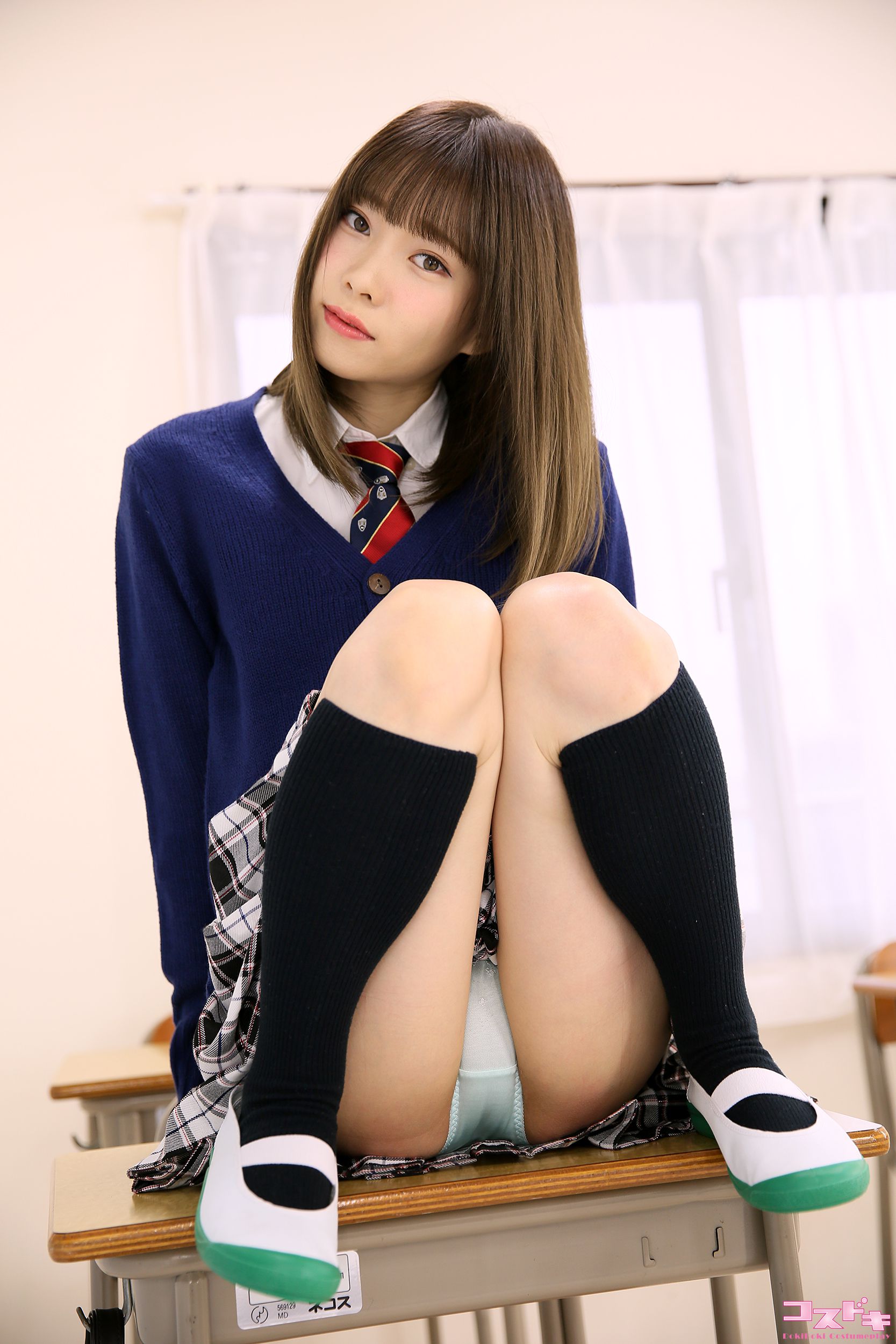 [Cosdoki] Arisa Takanashi 高梨有紗 takanashiarisa_pic_seifukucardigan1