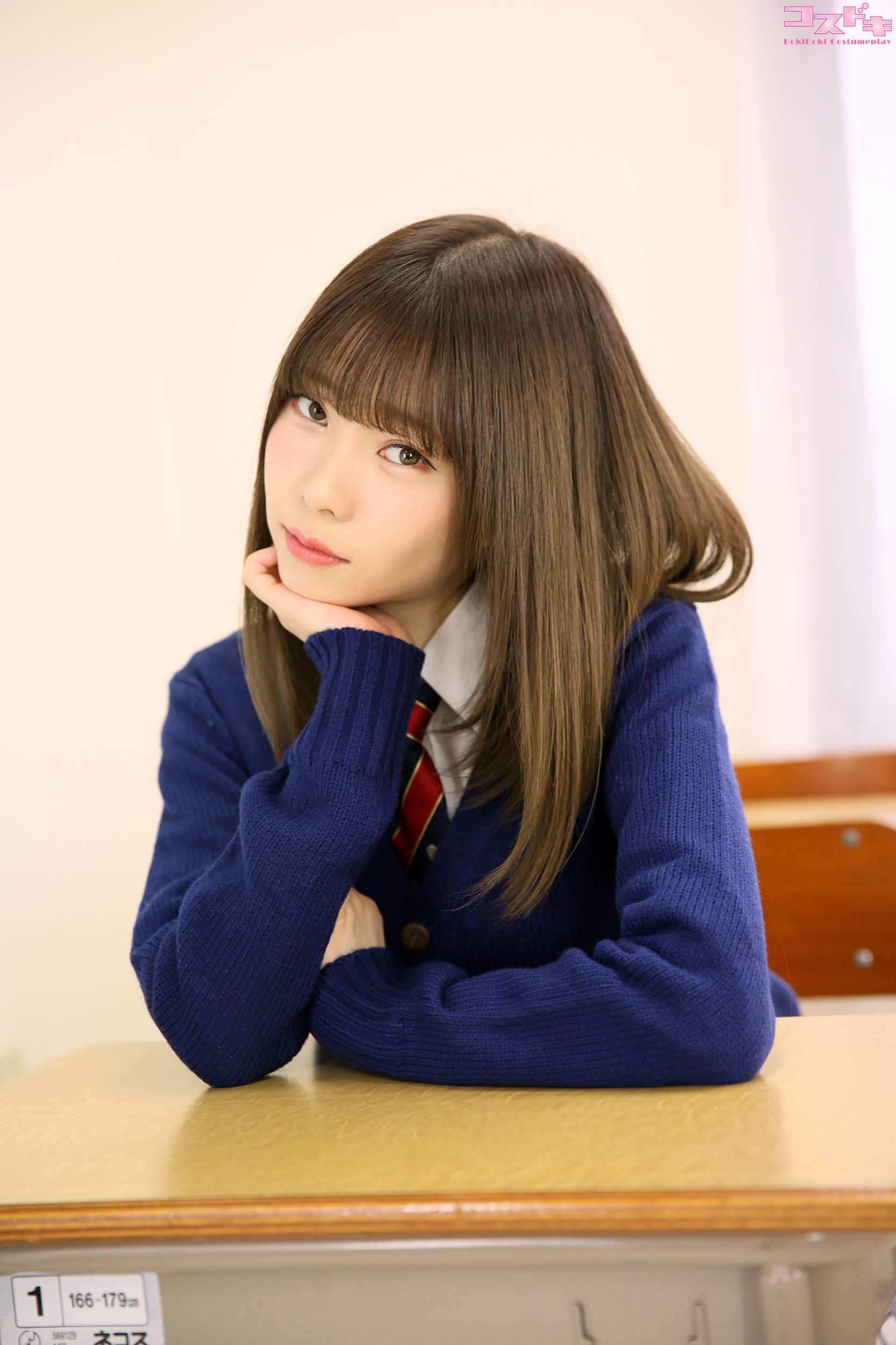 [Cosdoki] Arisa Takanashi 高梨有紗 takanashiarisa_pic_seifukucardigan1