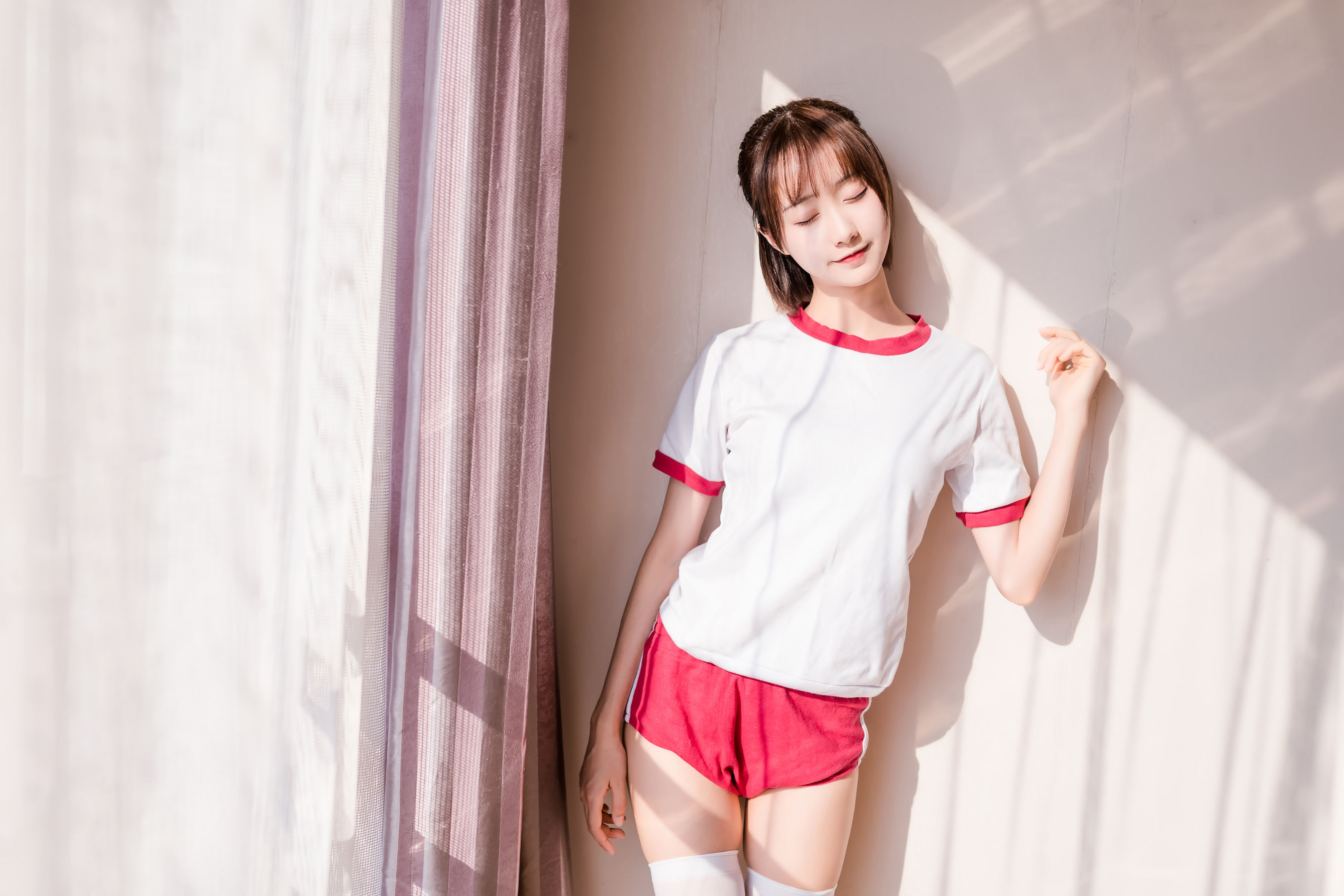 [COS福利] 萌系小姐姐木绵绵OwO - 死库水+体操服+女仆