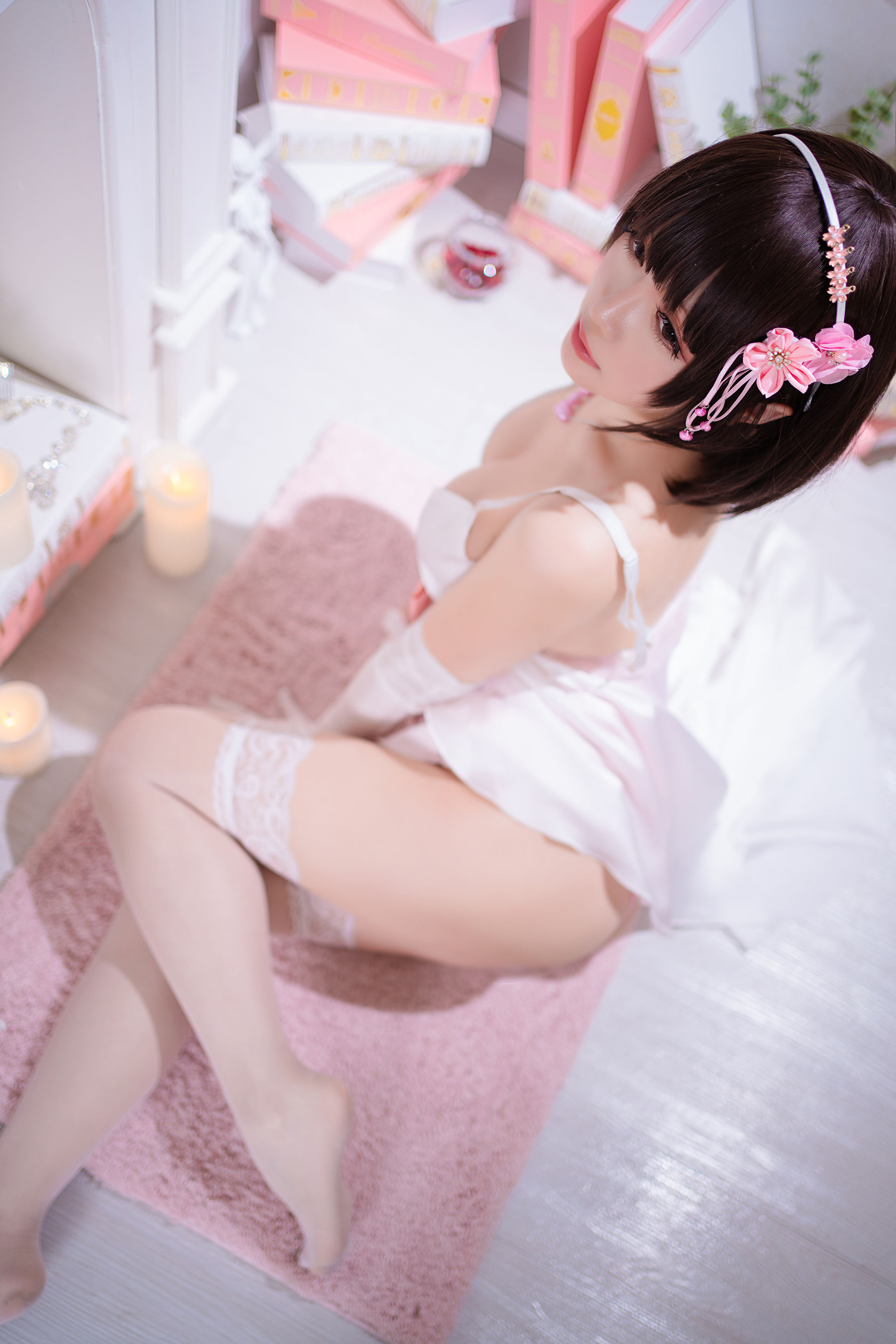 [COS福利] Coser小姐姐星之迟迟 - 加藤惠 特典礼服