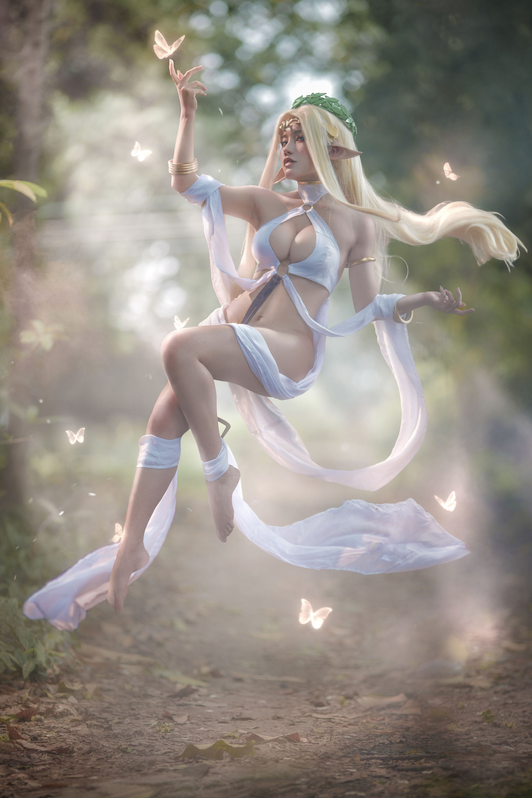 [COS福利] 一笑芳香沁写真 - 黑兽白精灵