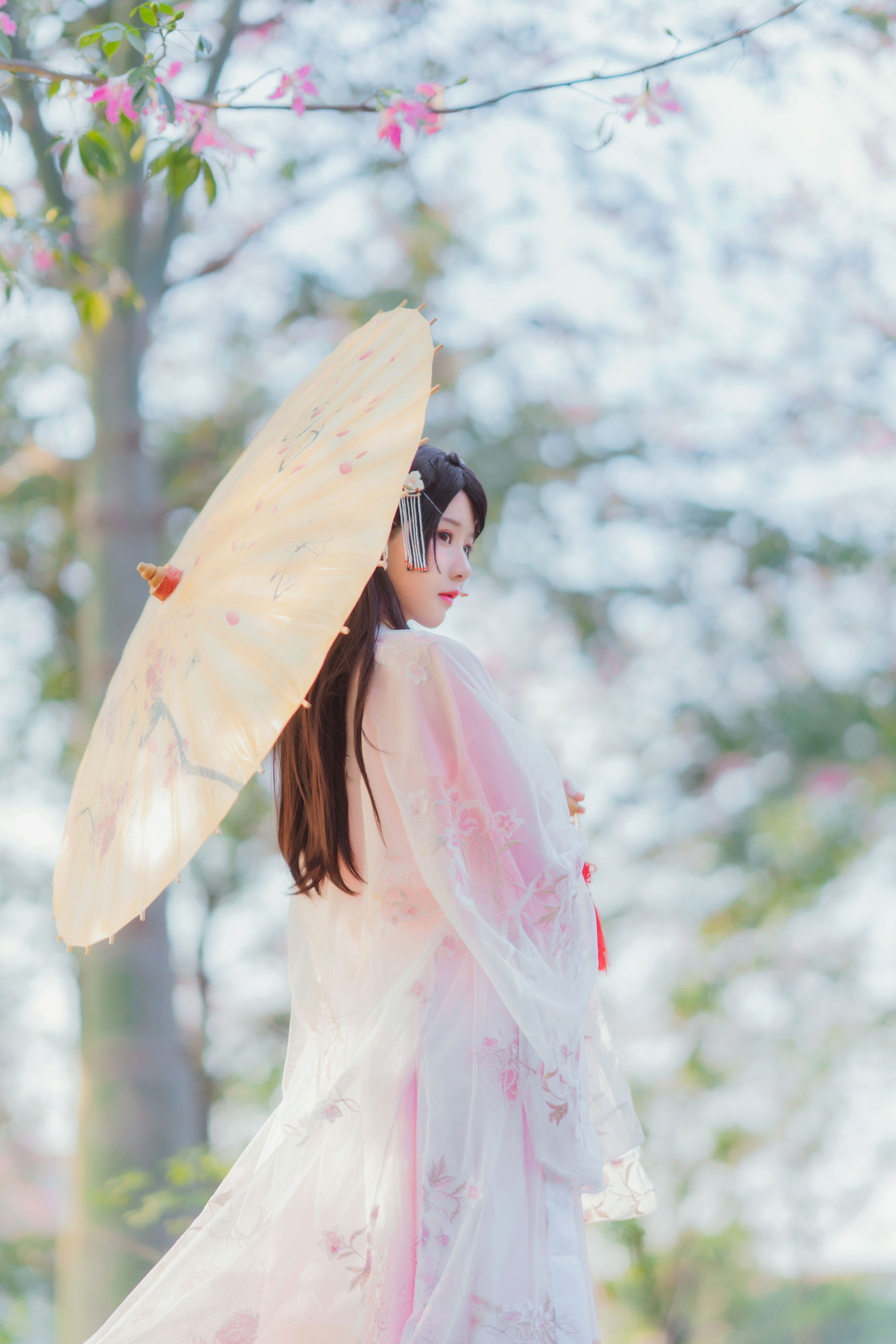 [COS福利] 桜桃喵 - 温柔之汉服桃花