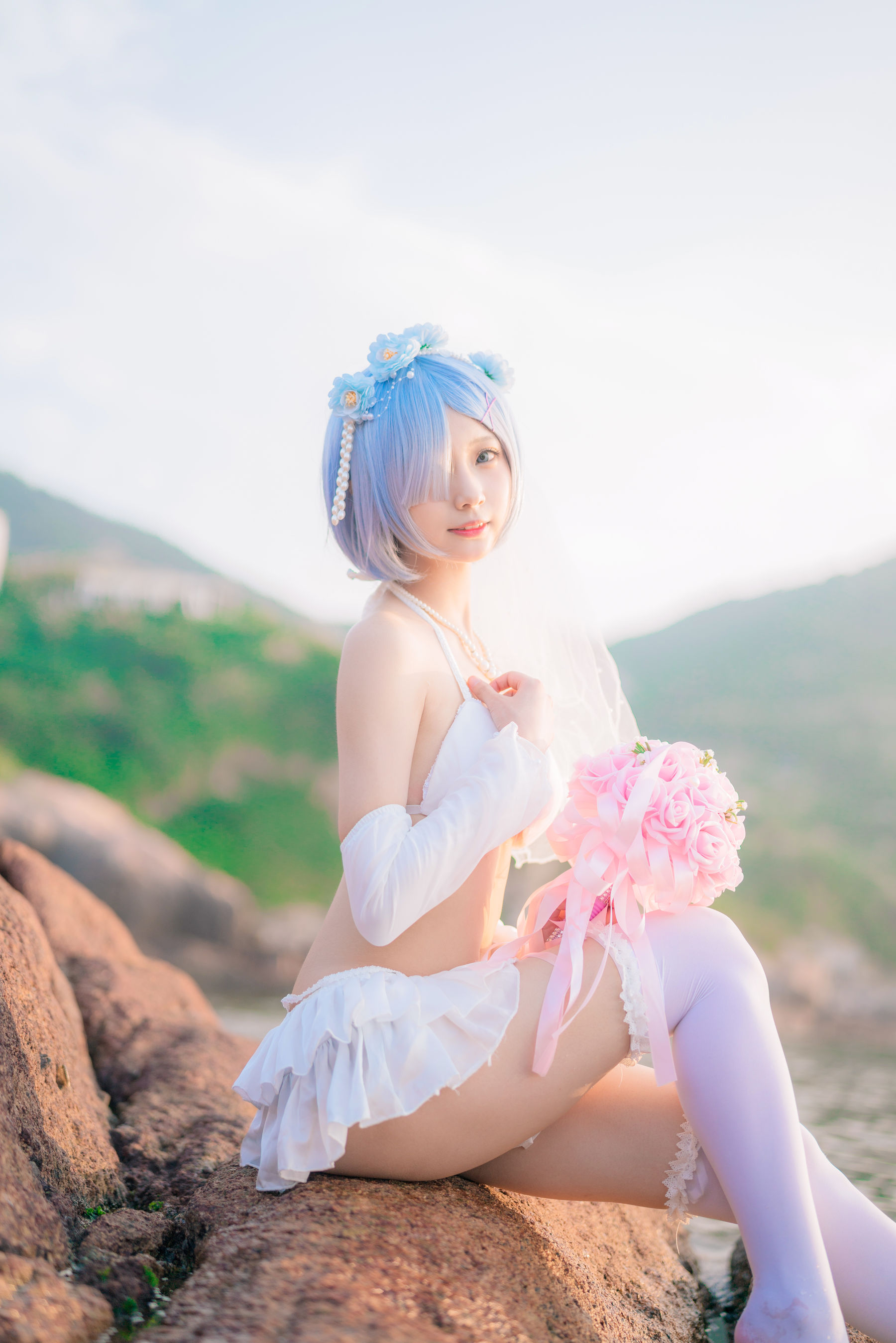 [COS福利] 橙子喵 - 蕾姆海边婚纱花嫁