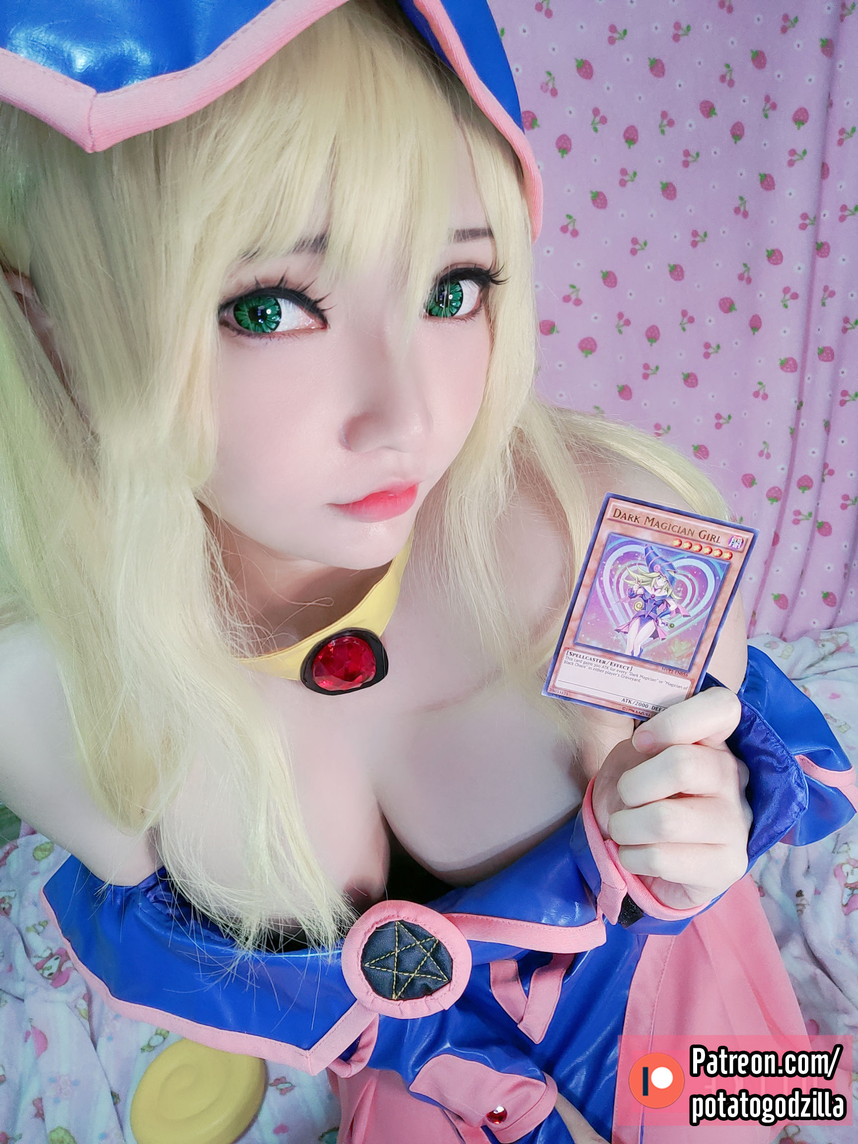 [COS福利] Coser小姐姐Potato Godzilla - Dark Magician Girl