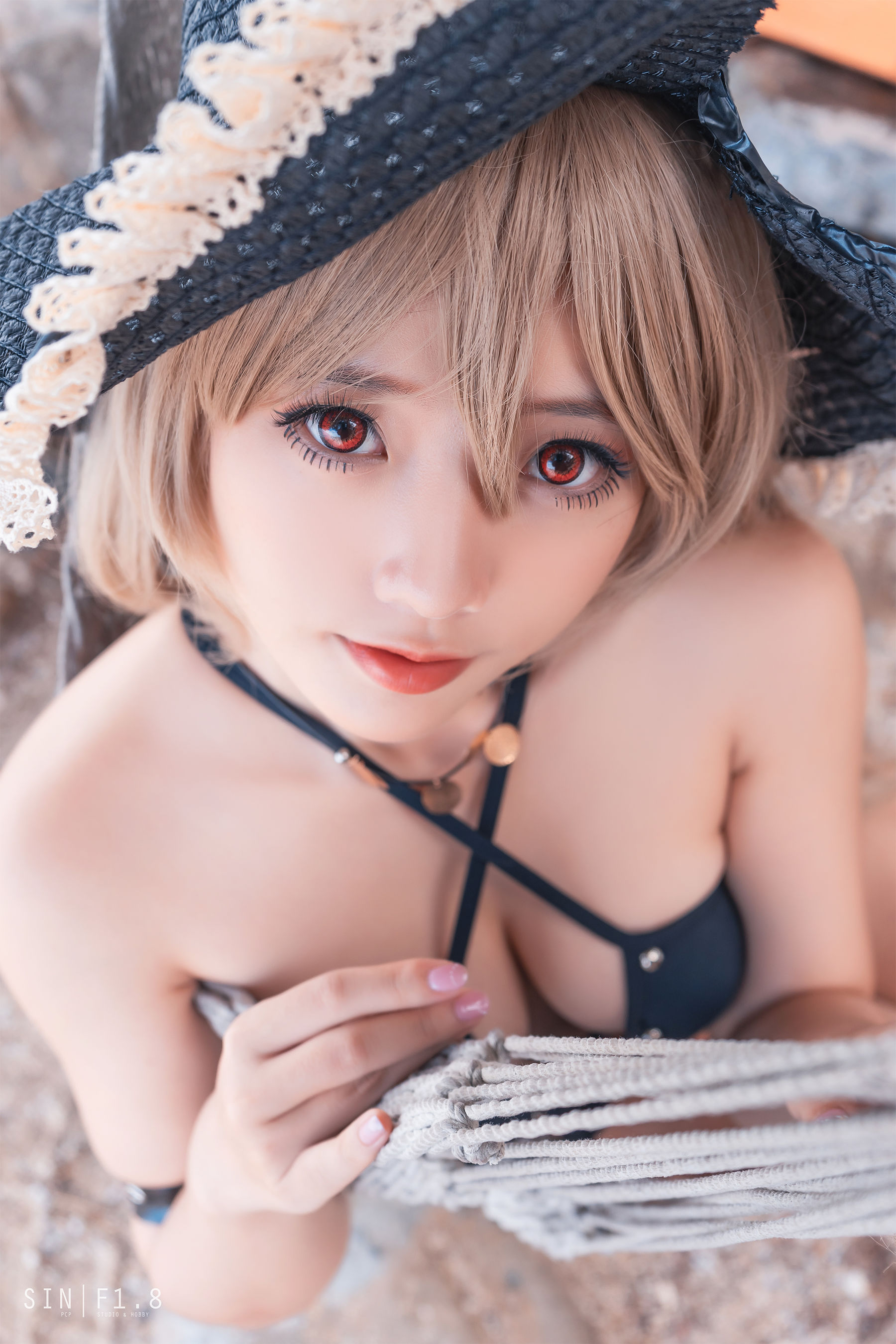 [COS福利] Messie Huang - Jean Bart swimsuit