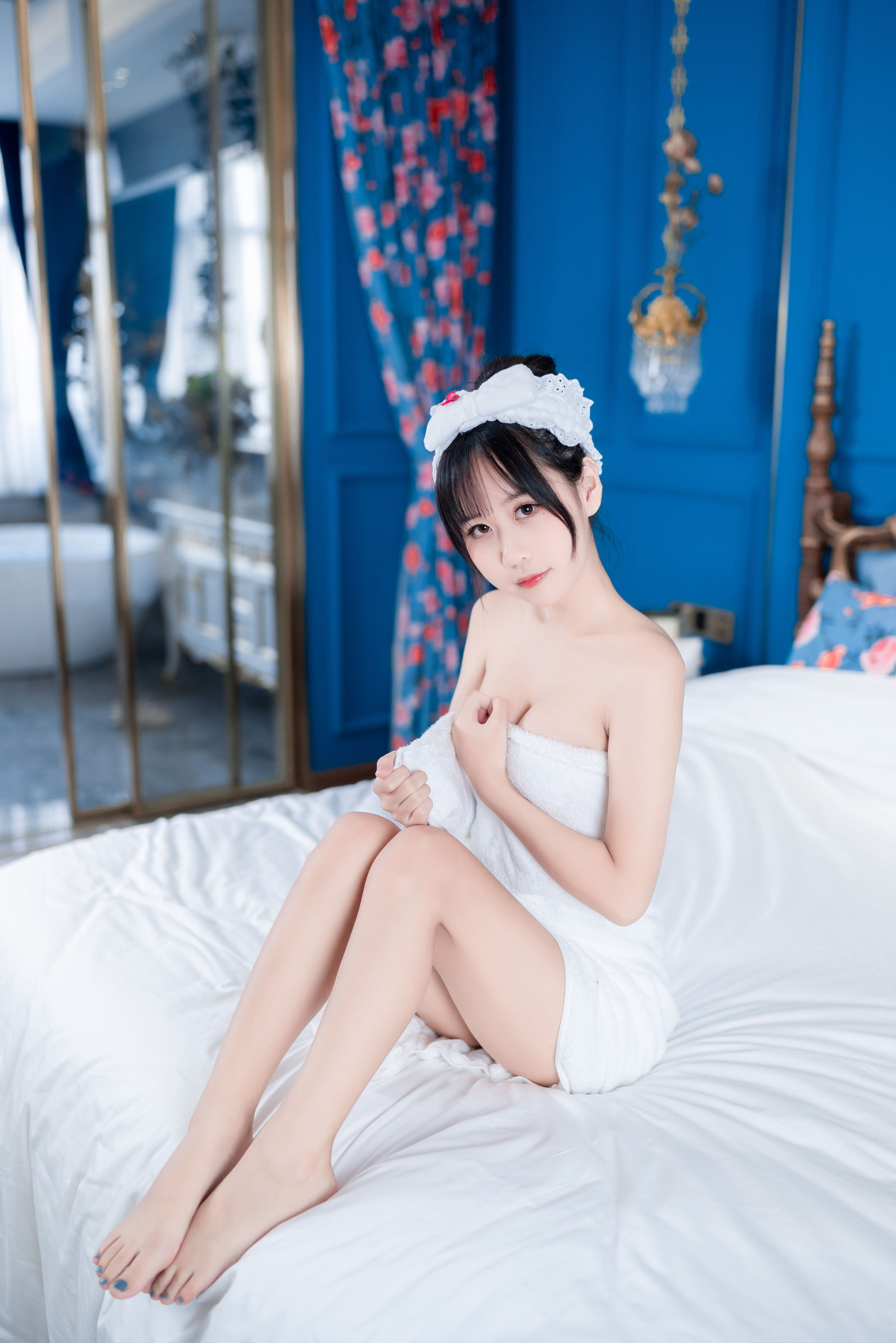 [COS福利] 阳光美少女萌芽儿o0 - 浴巾