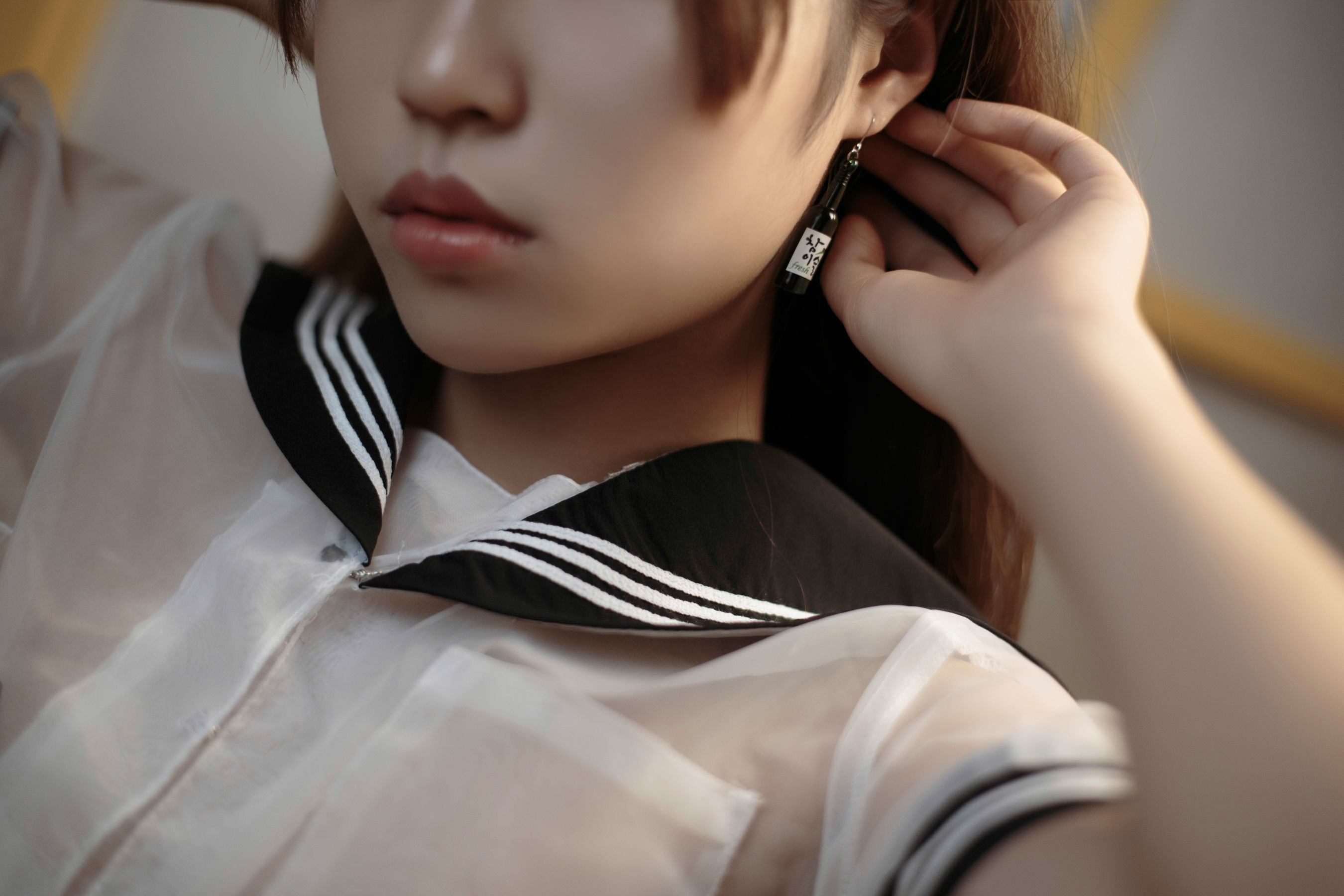[COS福利] 萌妹白易子教主 - 透明水手服