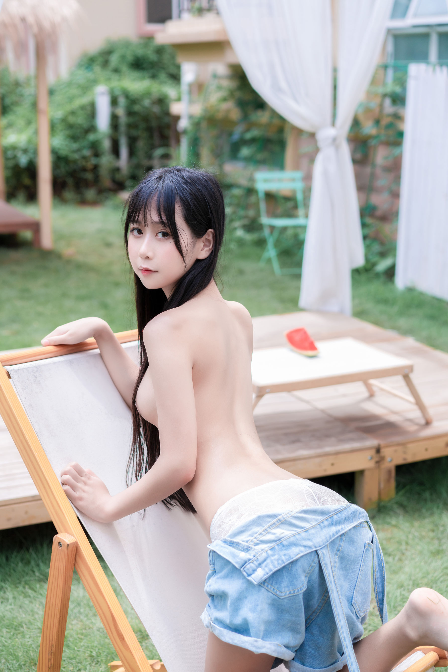 [COS福利] 阳光美少女萌芽儿o0 - 西瓜与夏天
