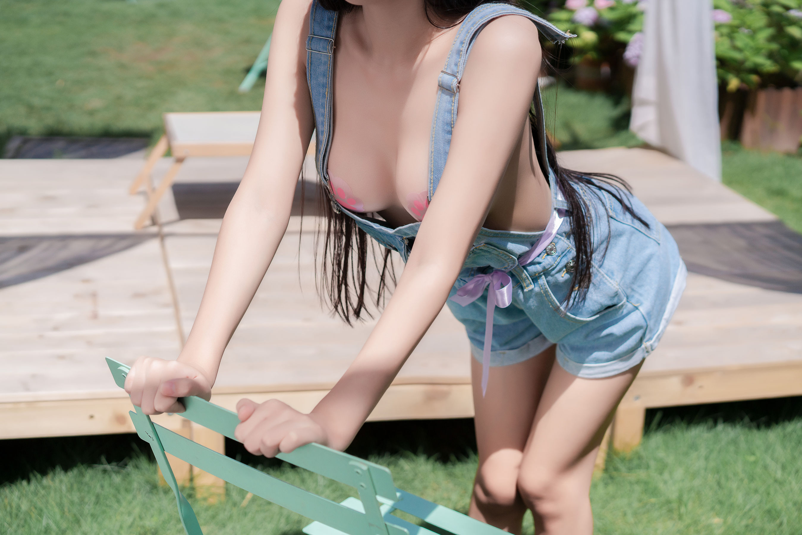 [COS福利] 阳光美少女萌芽儿o0 - 西瓜与夏天