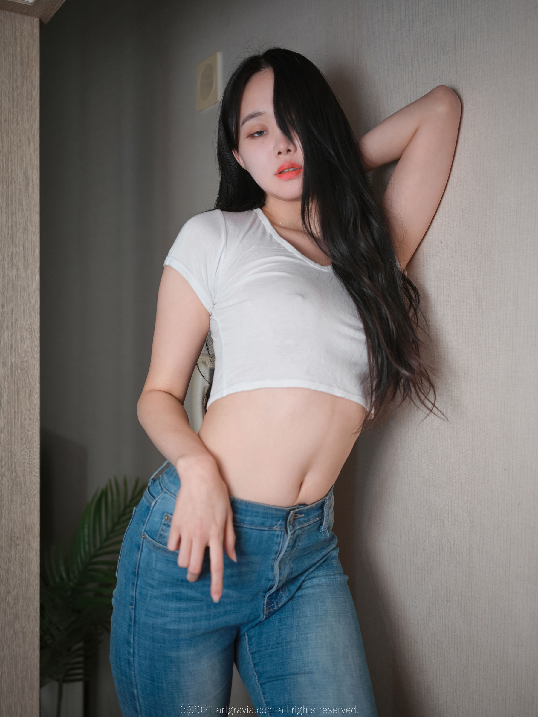 [ARTGRAVIA] VOL.244 Inah - 紧身牛仔裤的诱惑