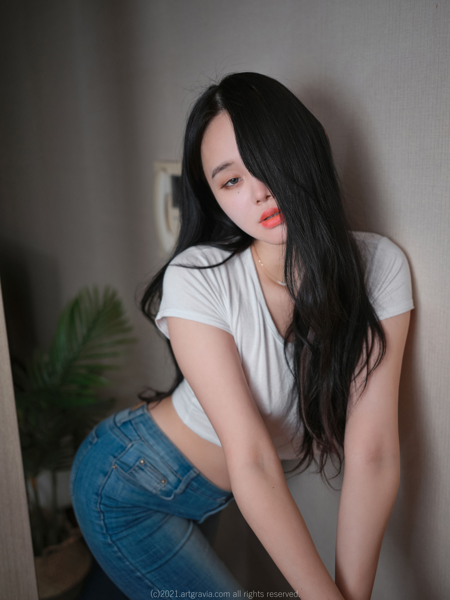 [ARTGRAVIA] VOL.244 Inah - 紧身牛仔裤的诱惑