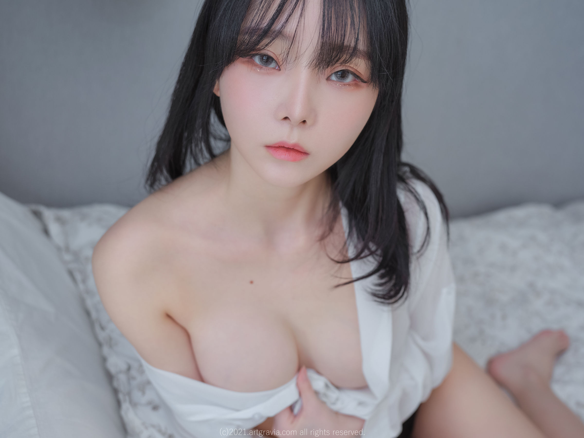 [ARTGRAVIA] VOL.261 Ming Sunha - 白衬衫女友居家诱惑