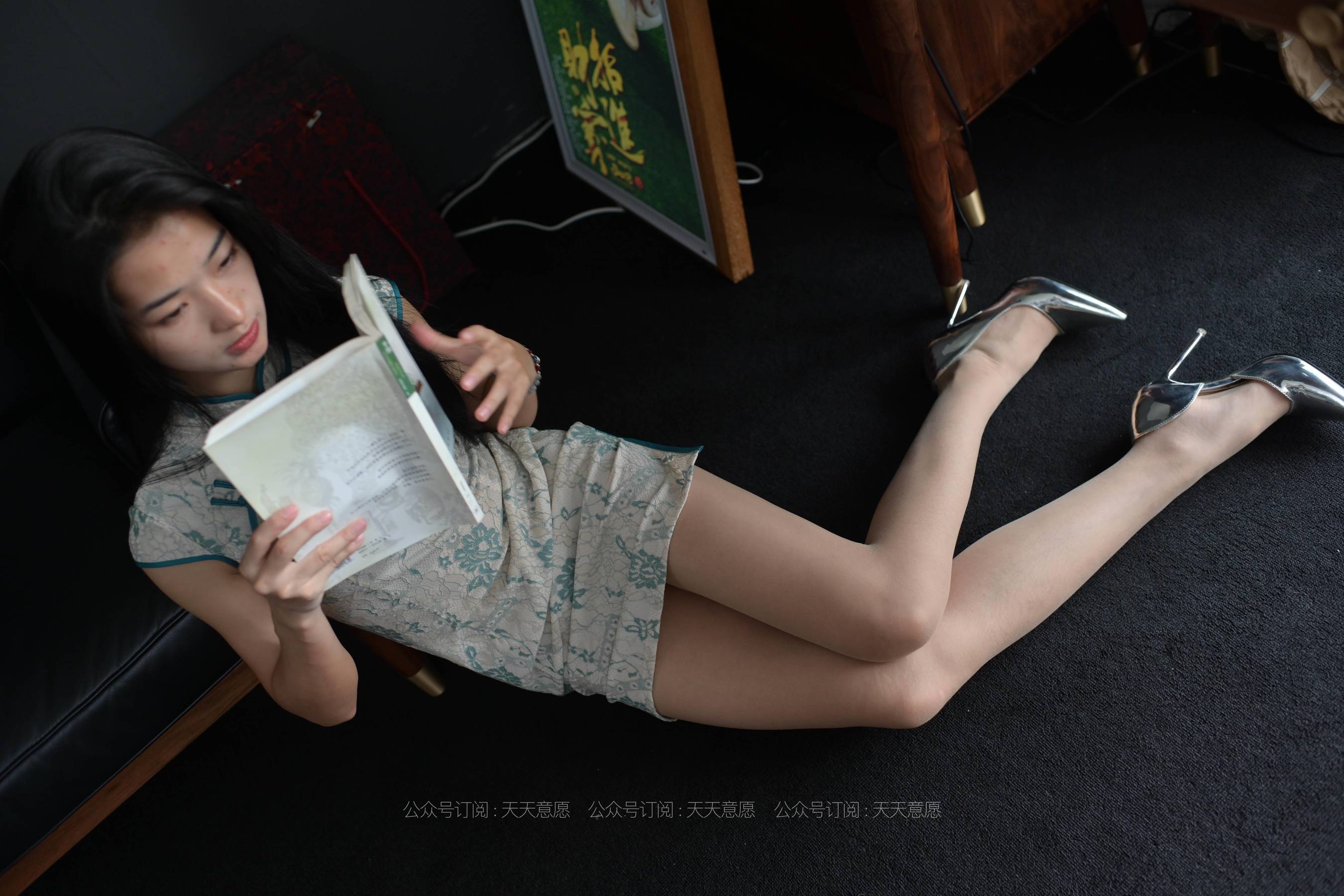 [IESS异思趣向] 丝享家 788：宁宁《爱看书的旗袍美女》