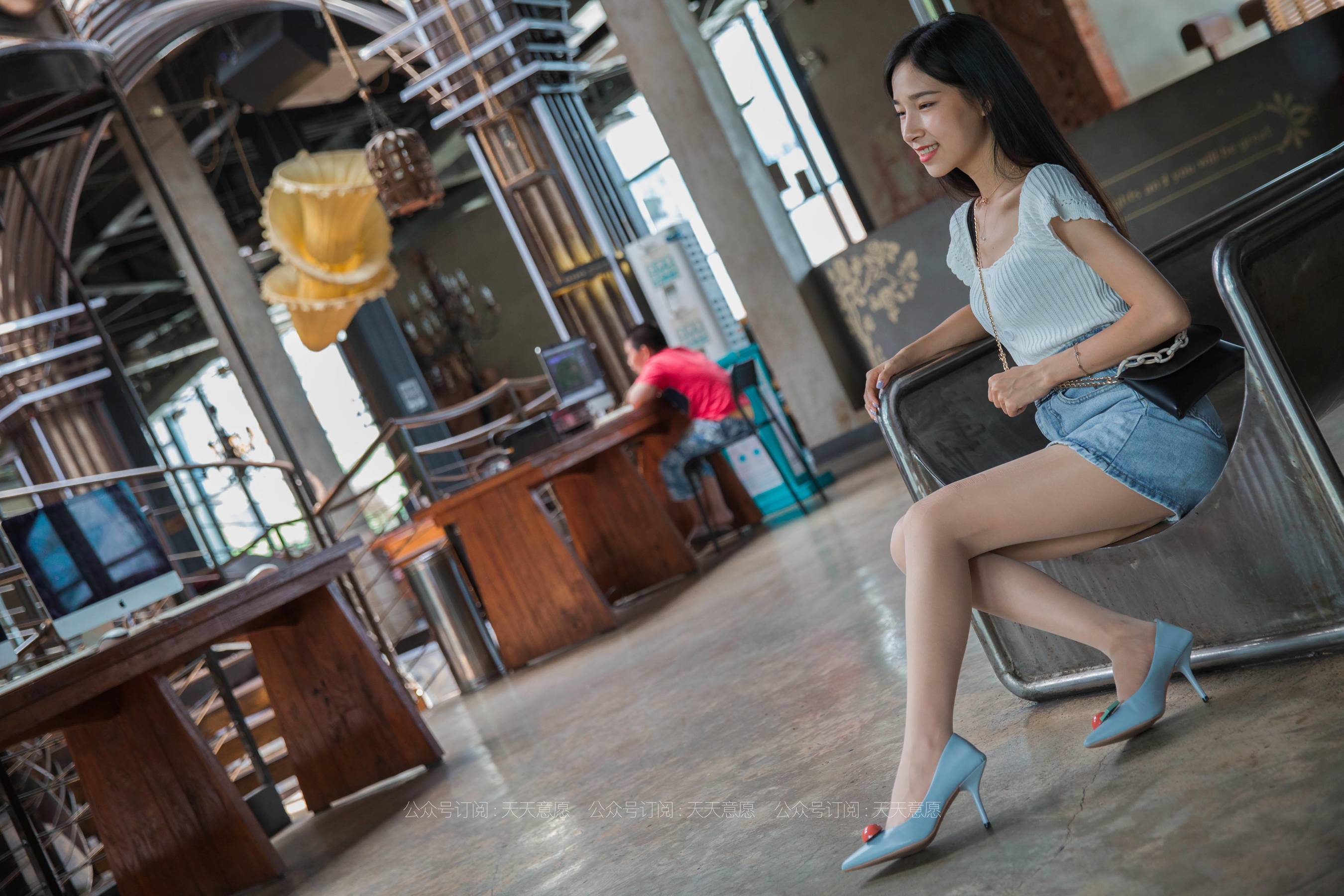 [IESS异思趣向] 丝享家 792：美子《玩滑滑梯》