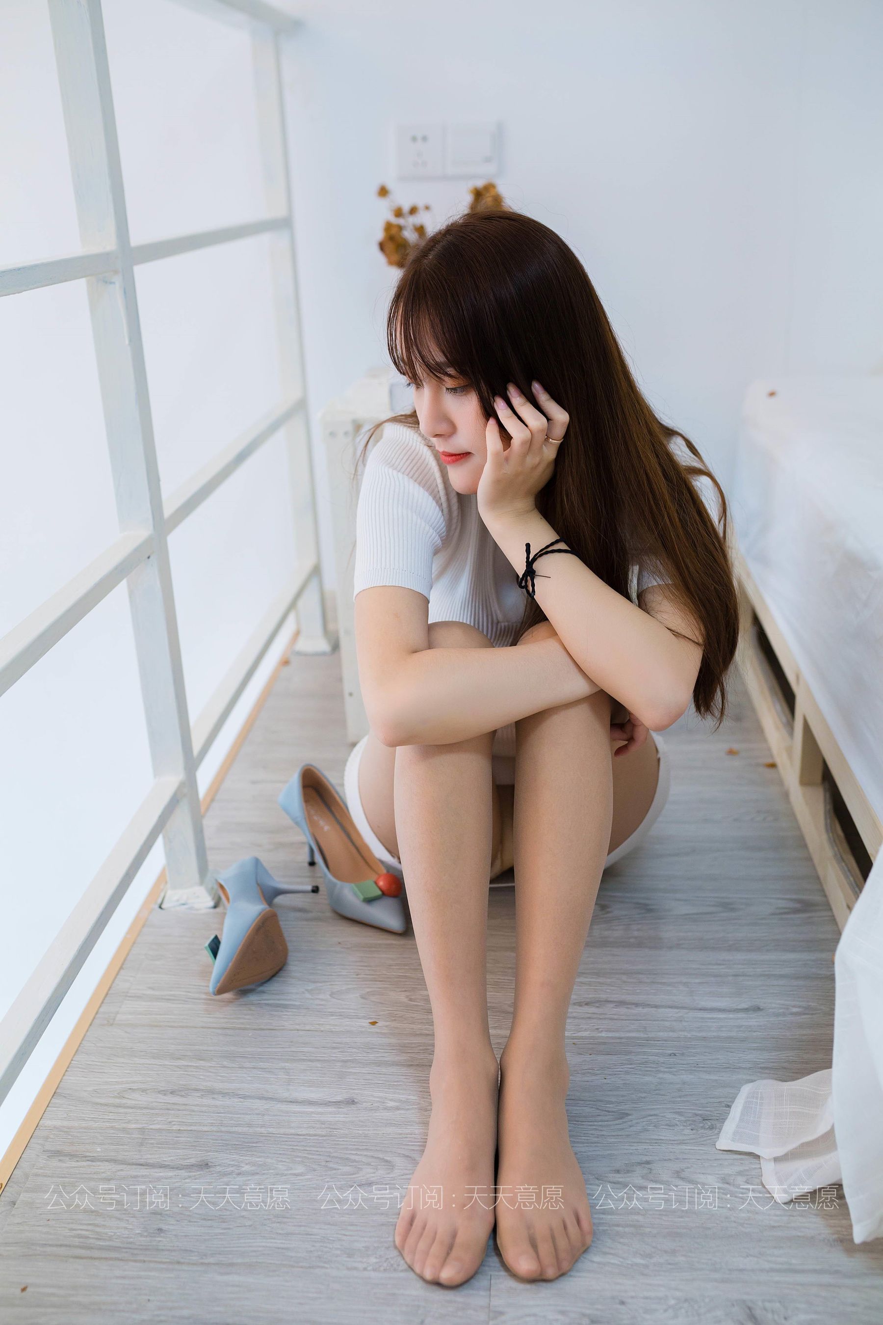 [IESS异思趣向] 丝享家 801：婉苹《自愈系白色玫瑰》