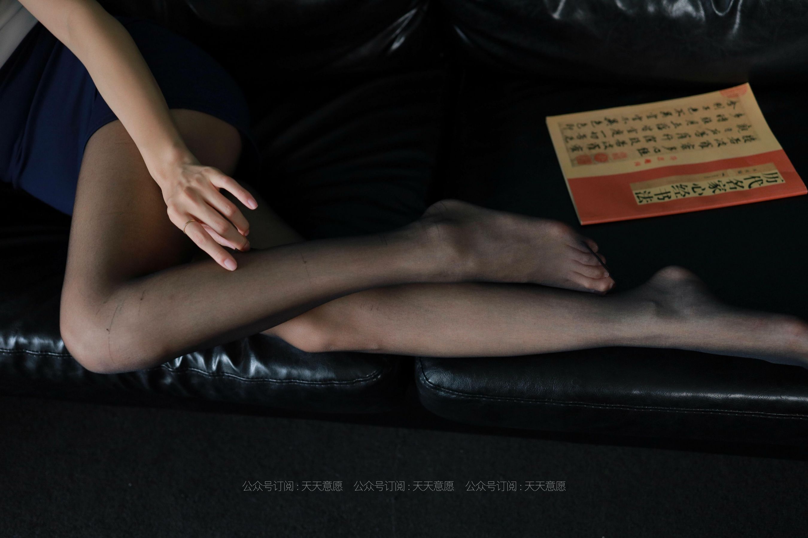 [IESS异思趣向] 丝享家 802：羽西《沙发上的黑丝》