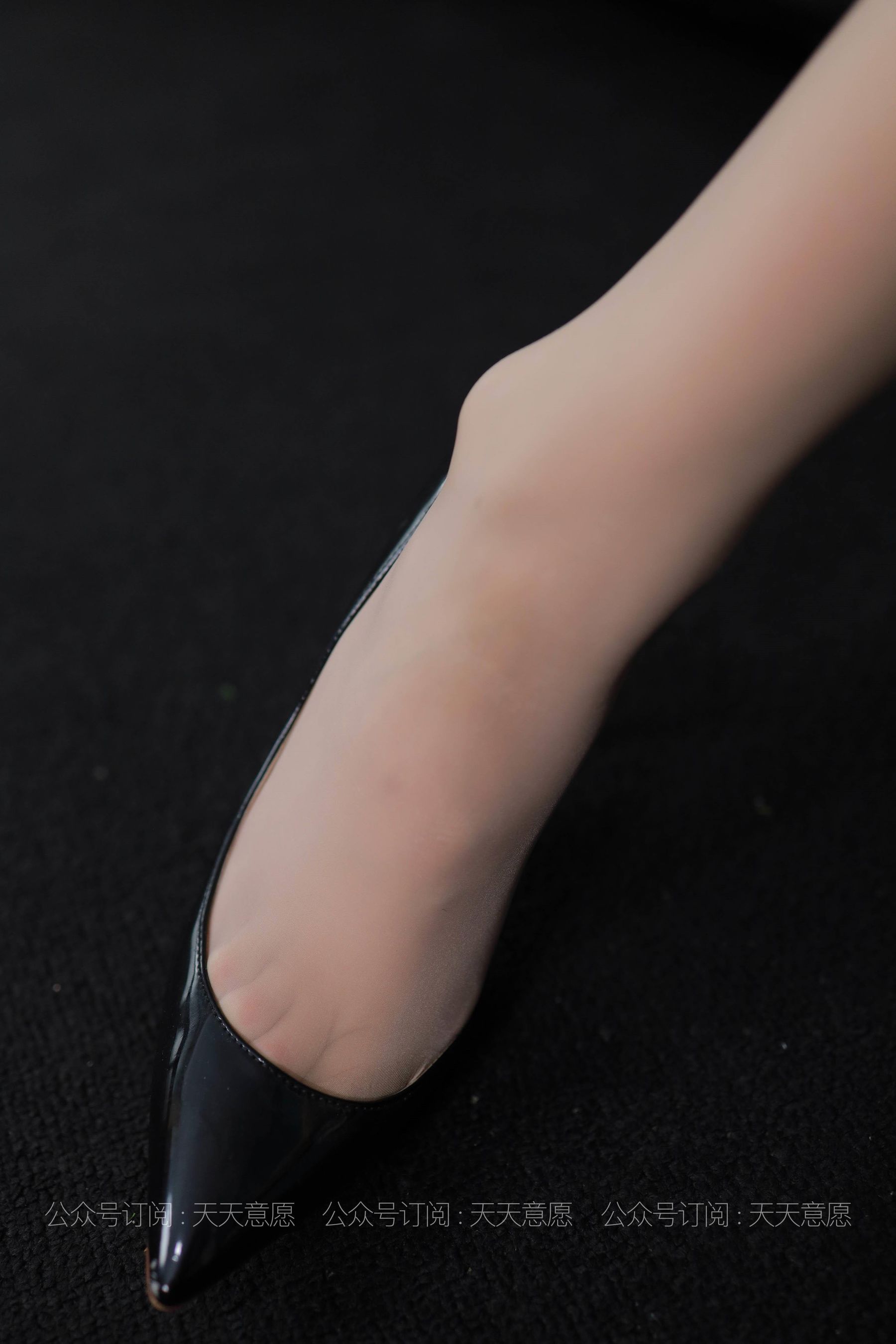 [IESS异思趣向] 丝享家 804：肉肉《姓感秘书泡咖啡》