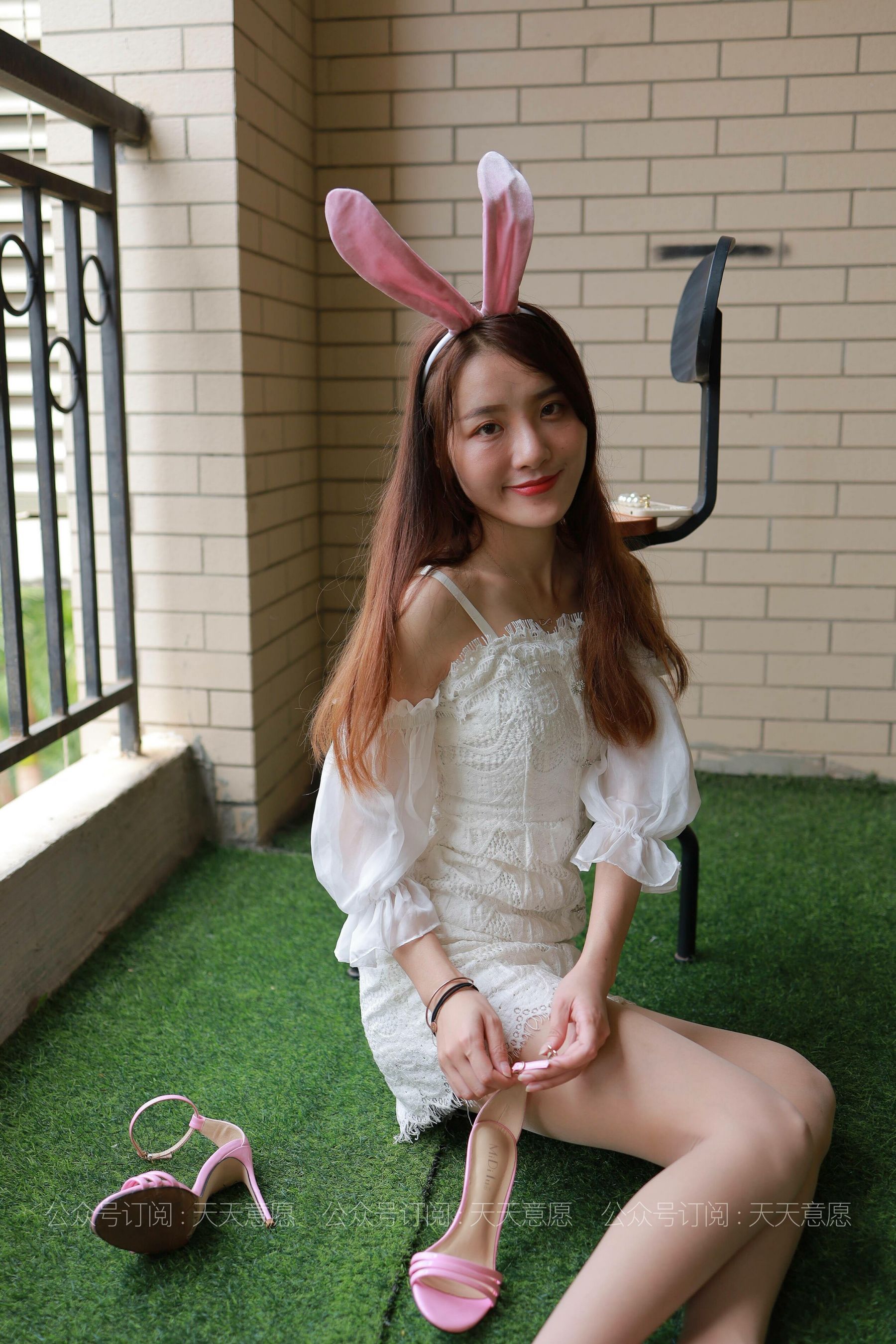 [IESS异思趣向] 丝享家 807：婉苹《小兔子乖乖》