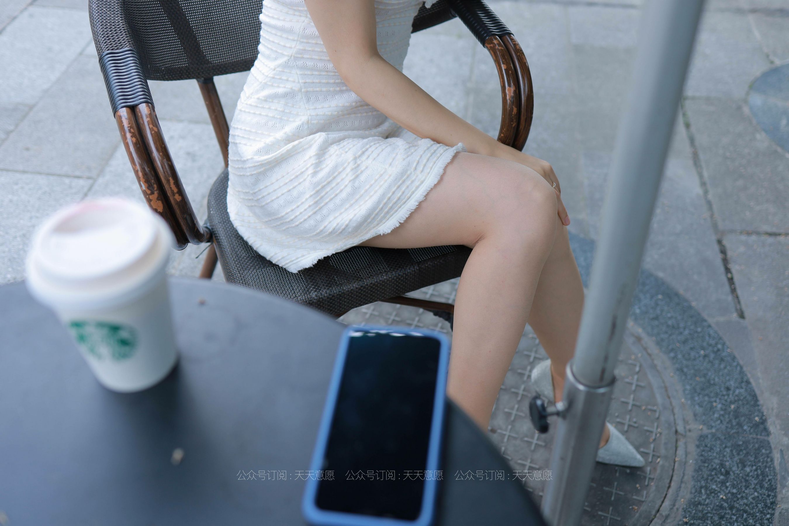 [IESS异思趣向] 丝享家 814：小婕《肉丝白裙俏佳人》