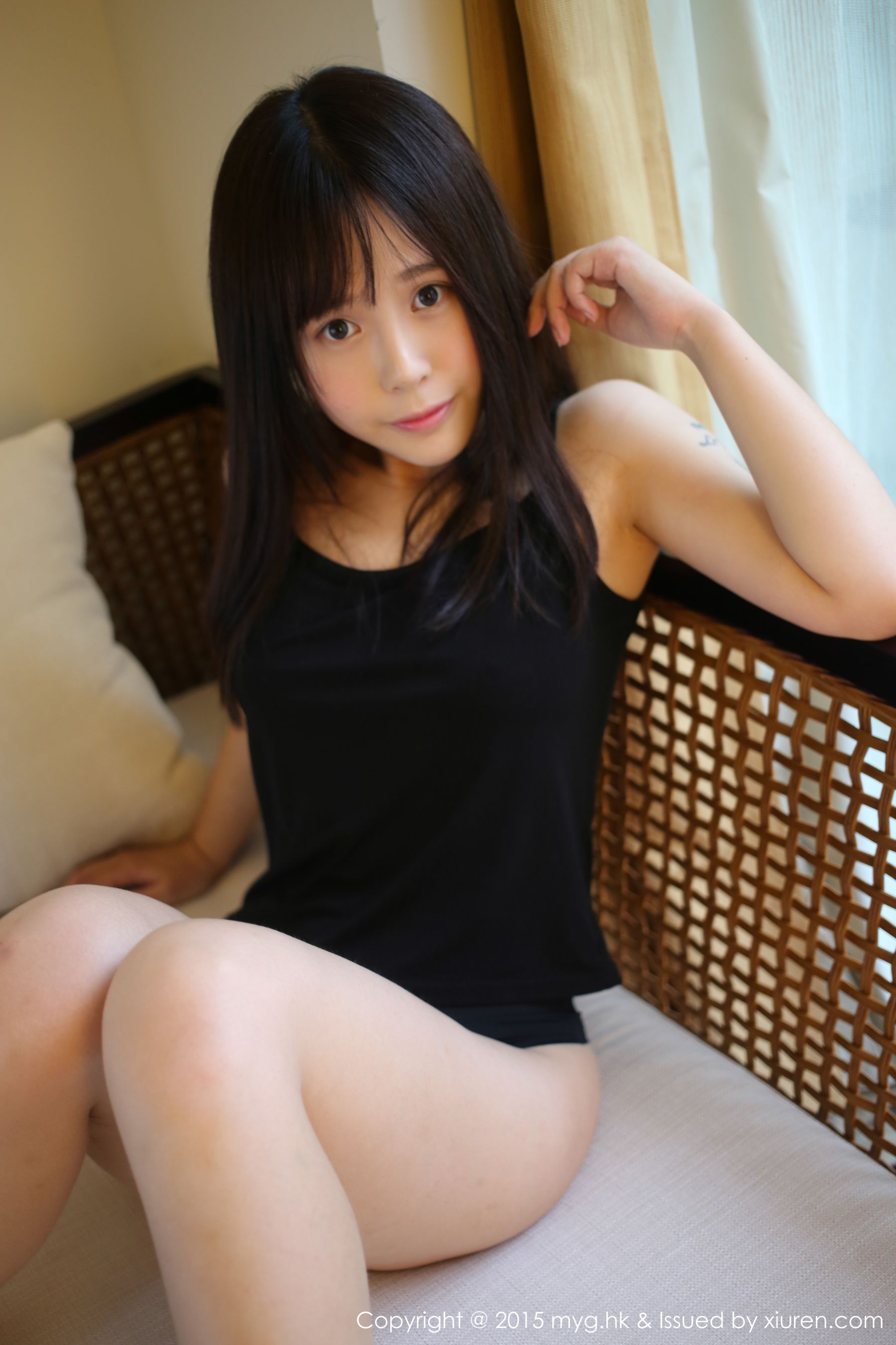 Evelyn艾莉《迷你短裙诱惑+白丝旗袍》 [美媛馆MyGirl] Vol.173