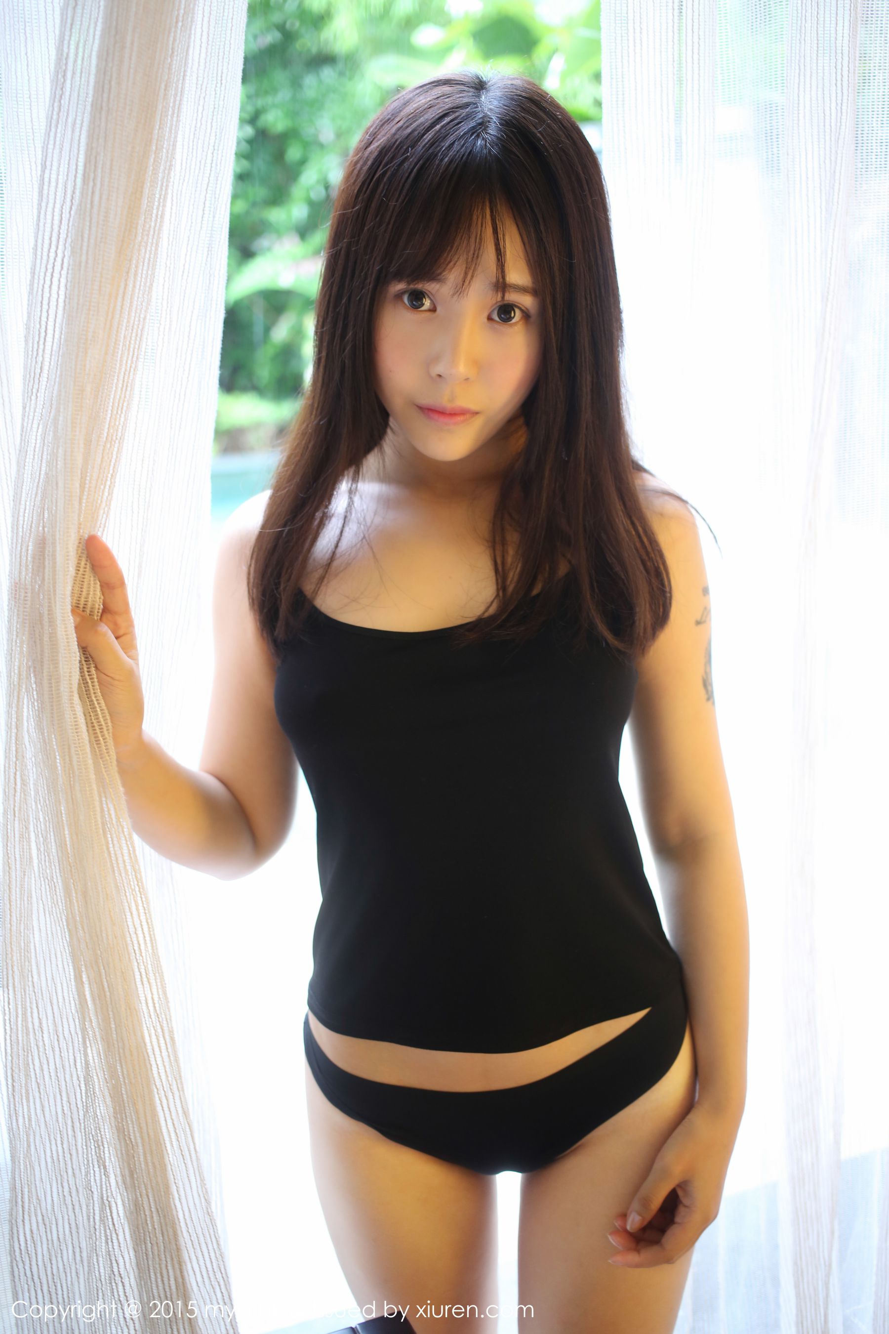 Evelyn艾莉《迷你短裙诱惑+白丝旗袍》 [美媛馆MyGirl] Vol.173