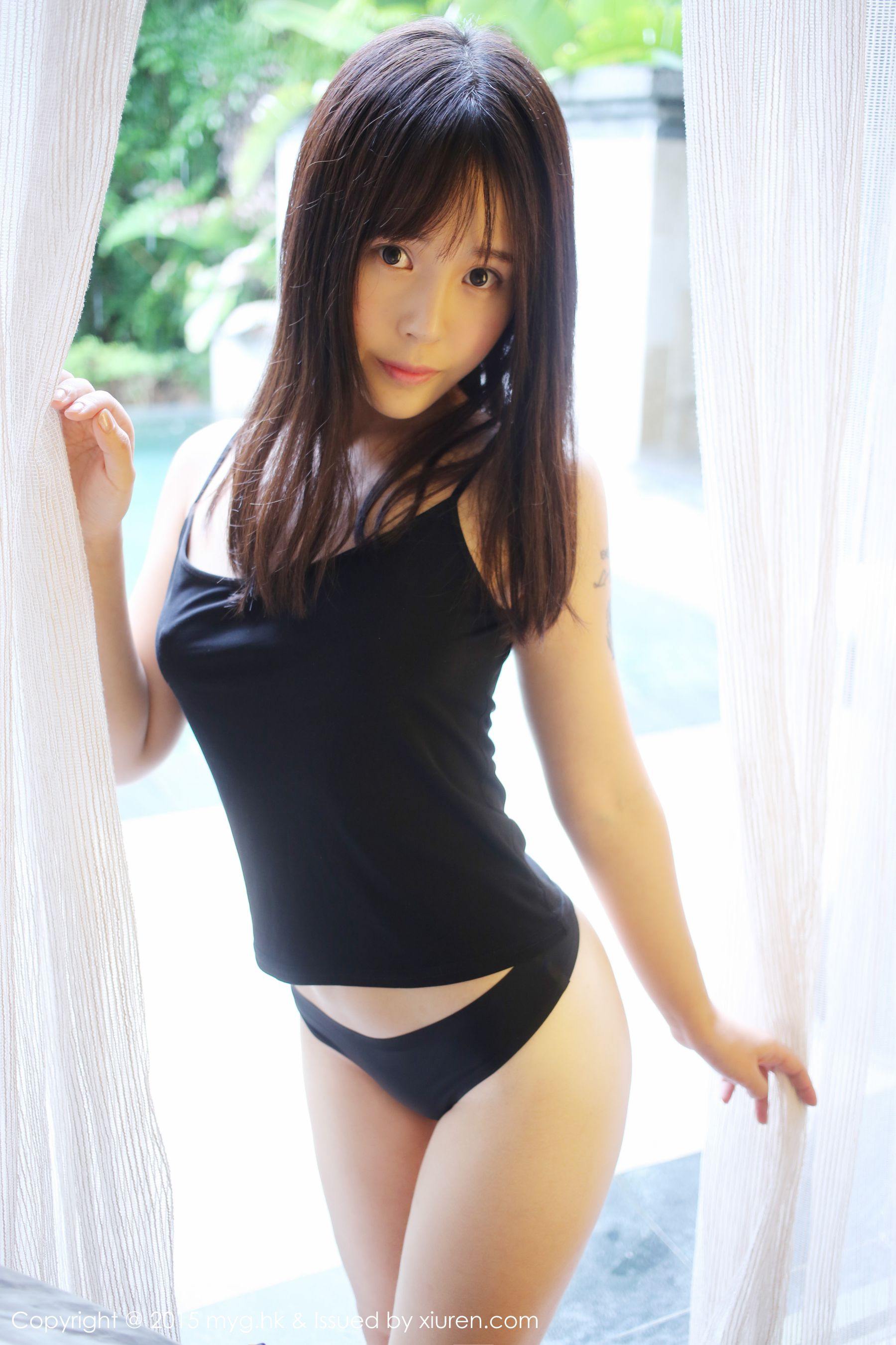 Evelyn艾莉《迷你短裙诱惑+白丝旗袍》 [美媛馆MyGirl] Vol.173