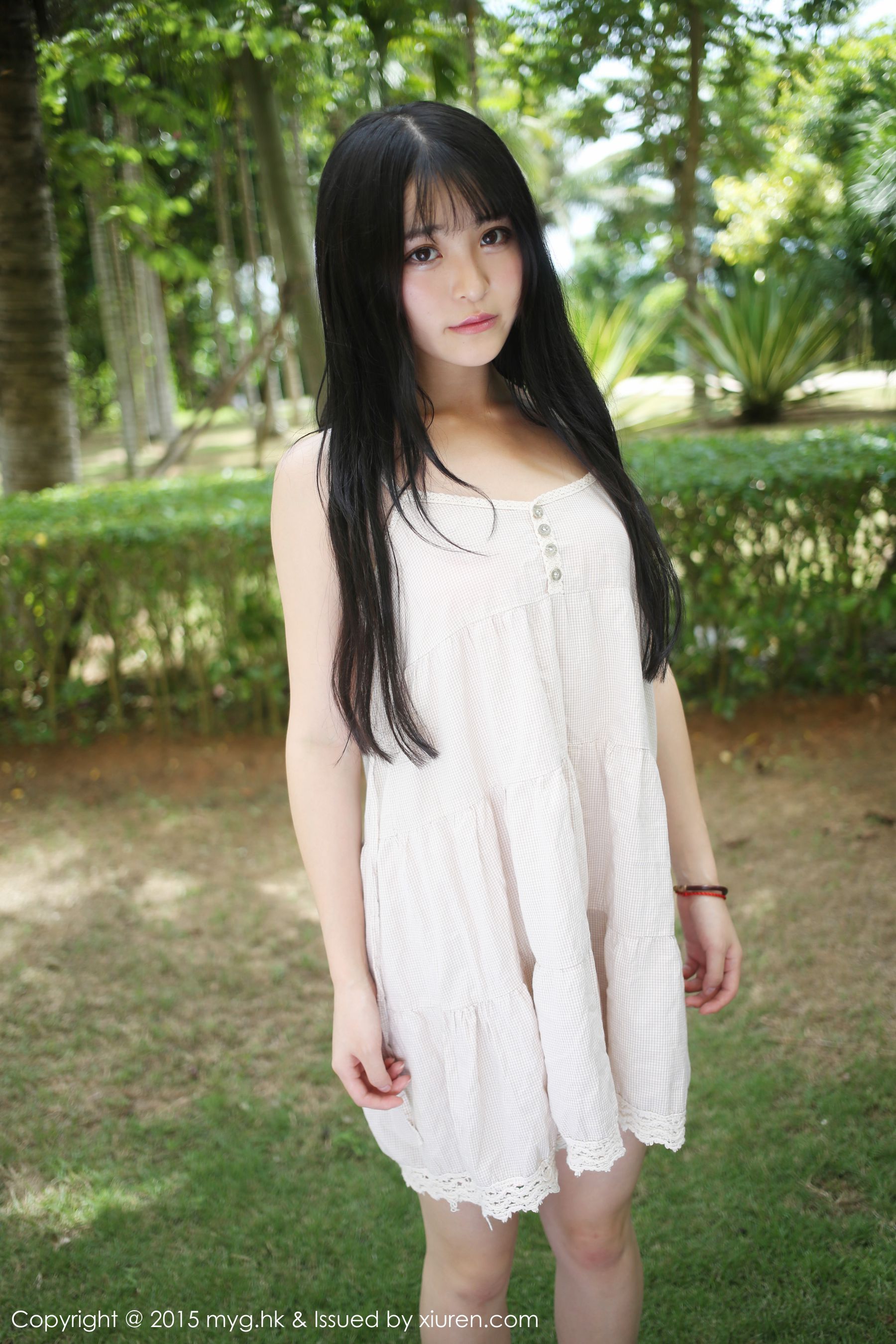 伊小七MoMo《三亚旅拍》室内+室外系列~ [美媛馆MyGirl] Vol.174