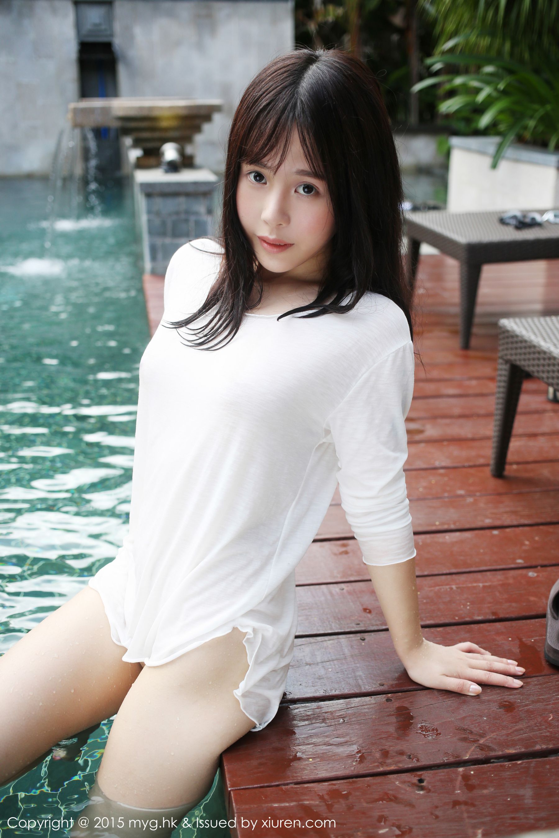 Evelyn艾莉《泳池湿身》 [美媛馆MyGirl] Vol.180