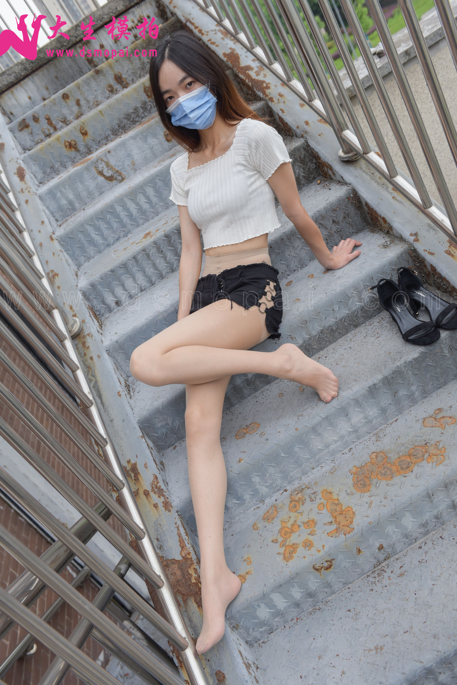 [大生模拍] NO.189 诗雨 短裤里的无内丝