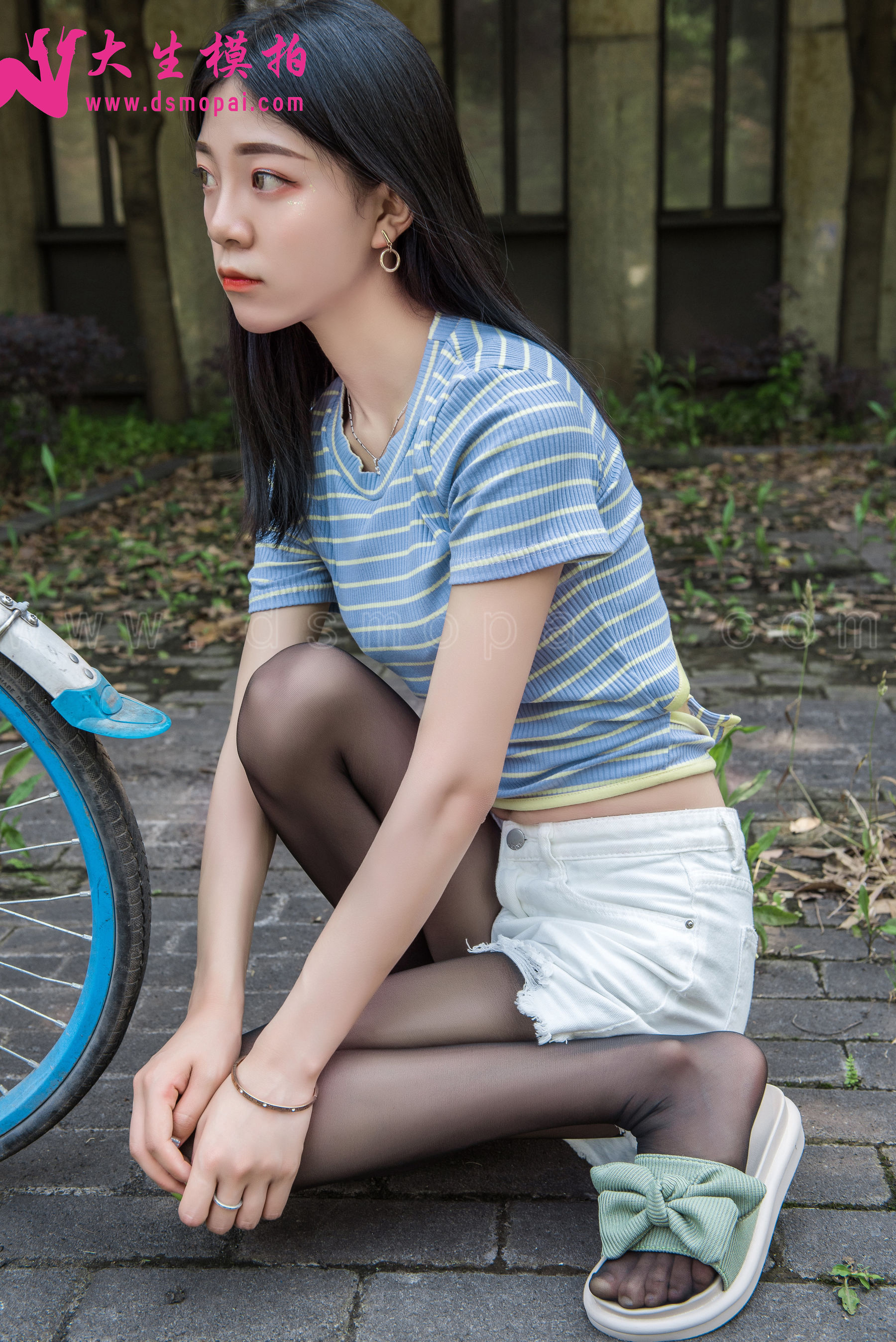 [大生模拍] NO.190 慧慧 黑丝单车
