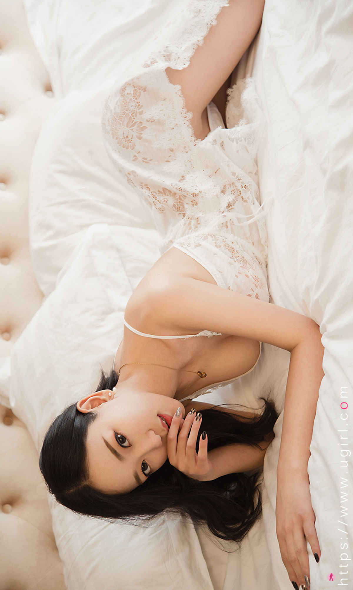 [爱尤物Ugirls] No.2096 吾凡&乔菲&北晨&张团团&桃香子 情窦盛开