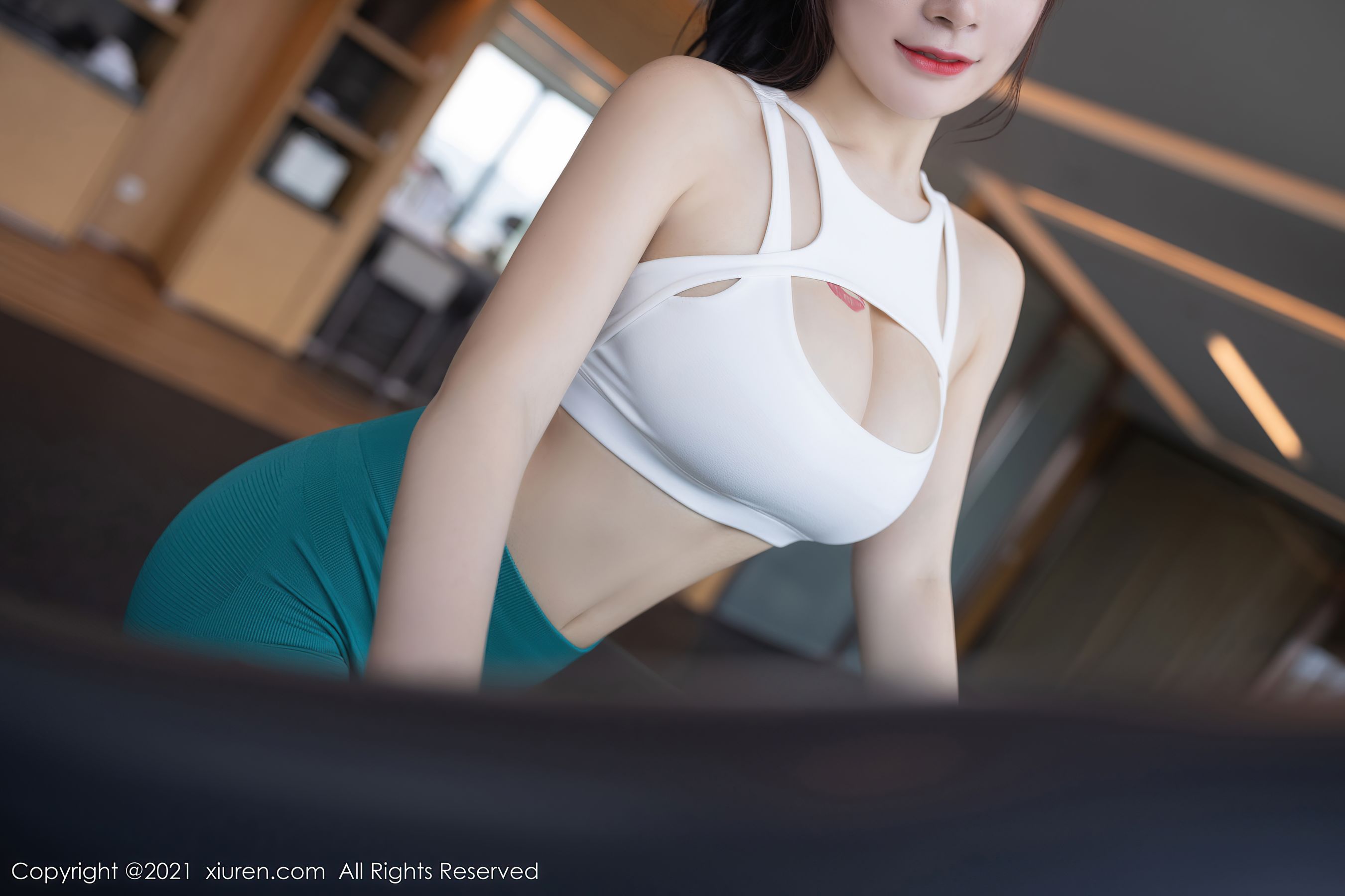 [秀人XIUREN] No.3320 美七Mia