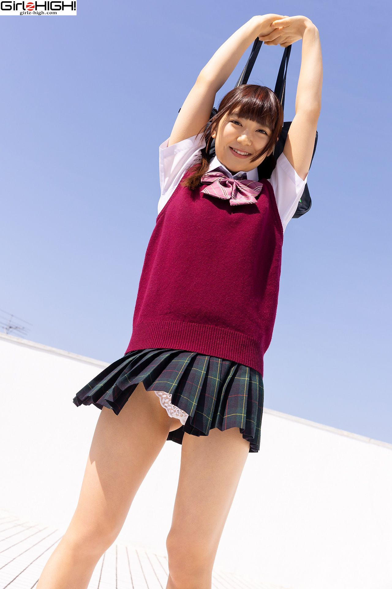 [Girlz-High] Ai Takanashi 高梨あい - ghwb_014_001