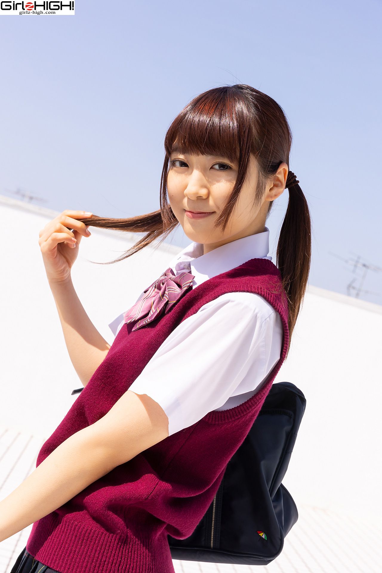 [Girlz-High] Ai Takanashi 高梨あい - ghwb_014_001