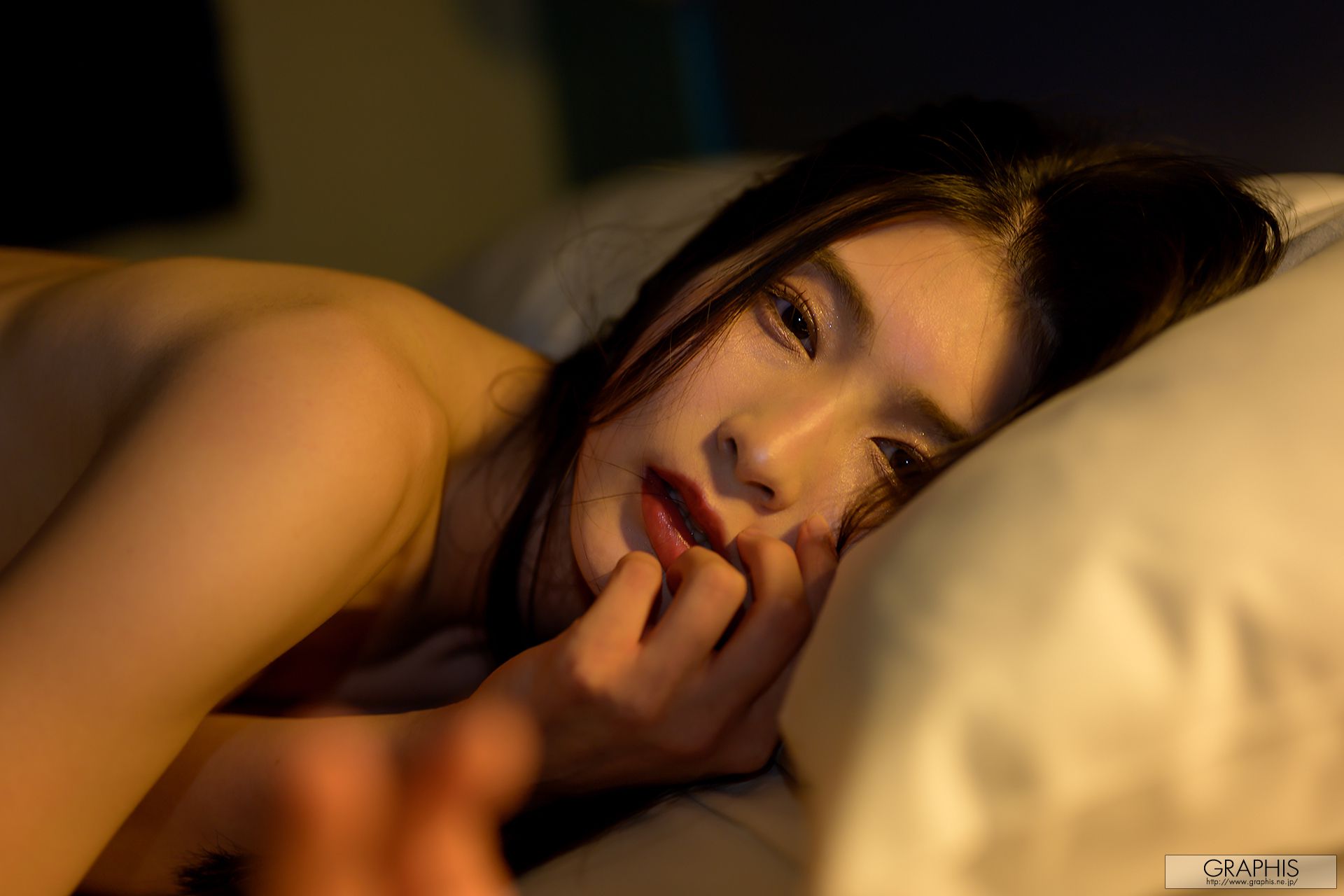 [Graphis] Special - Suzu Honjo 本庄鈴 Corpo