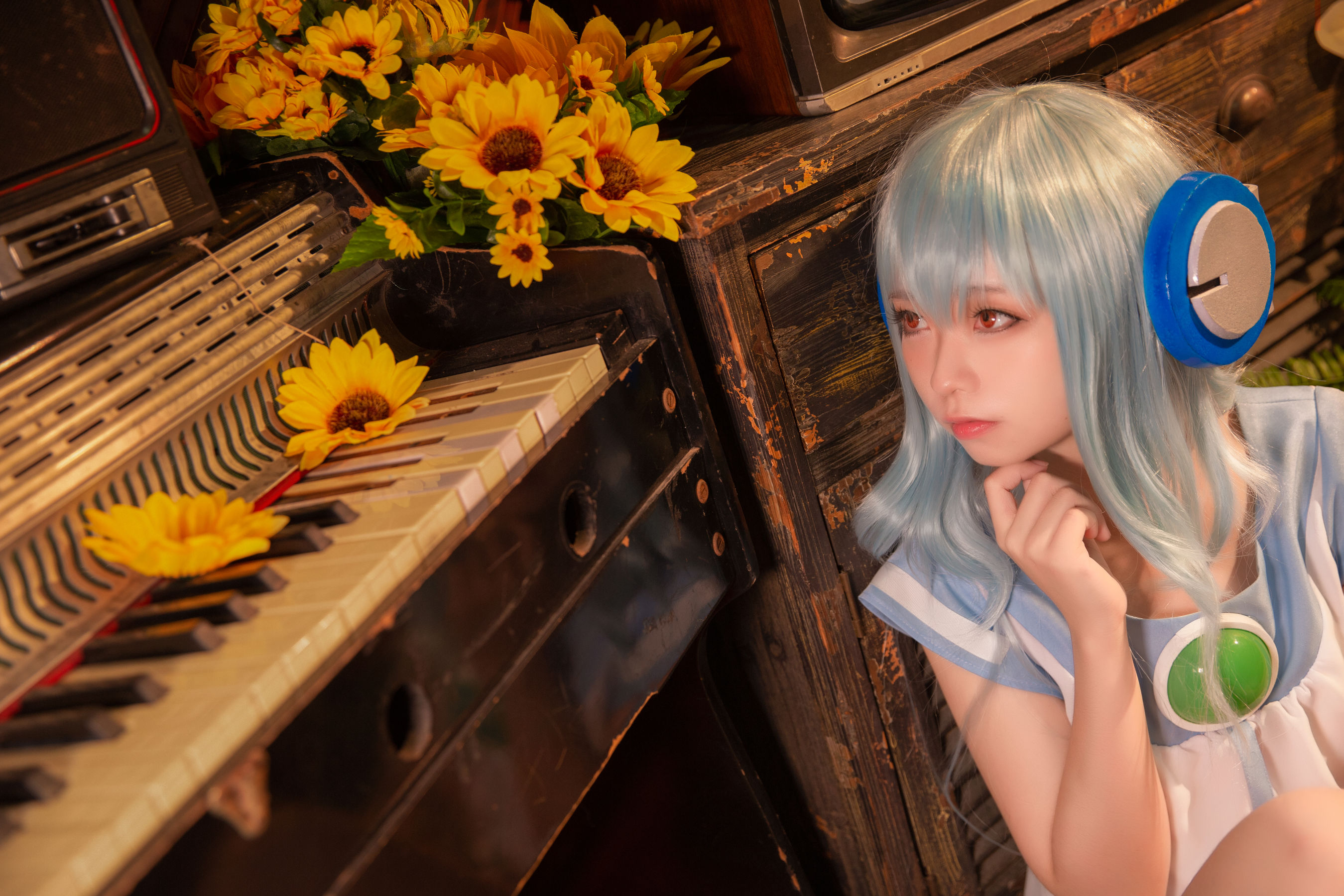 [网红COSER写真] 动漫博主G44不会受伤 - 八音盒
