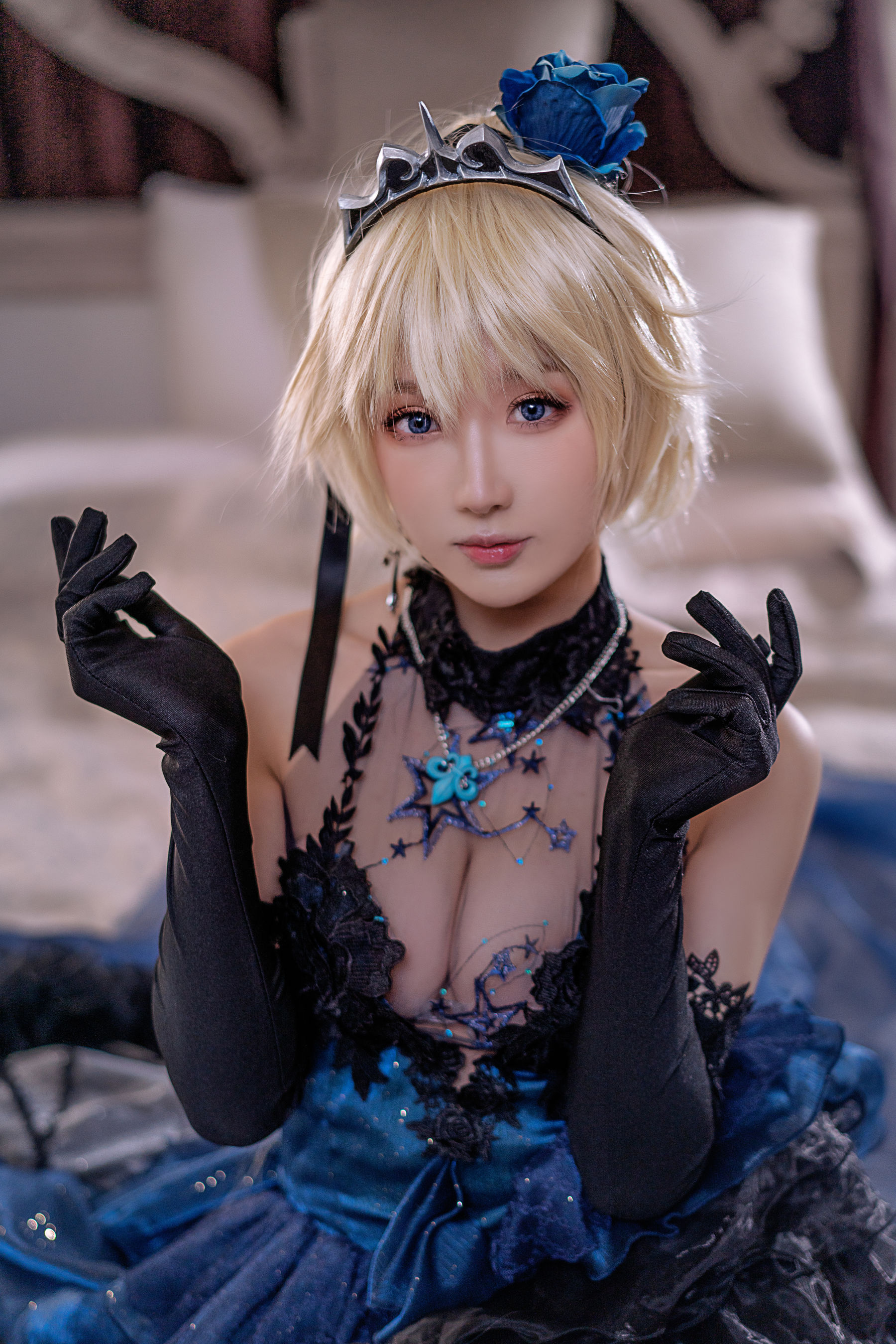 [网红COSER写真] 动漫博主阿包也是兔娘 - 贞德婚纱