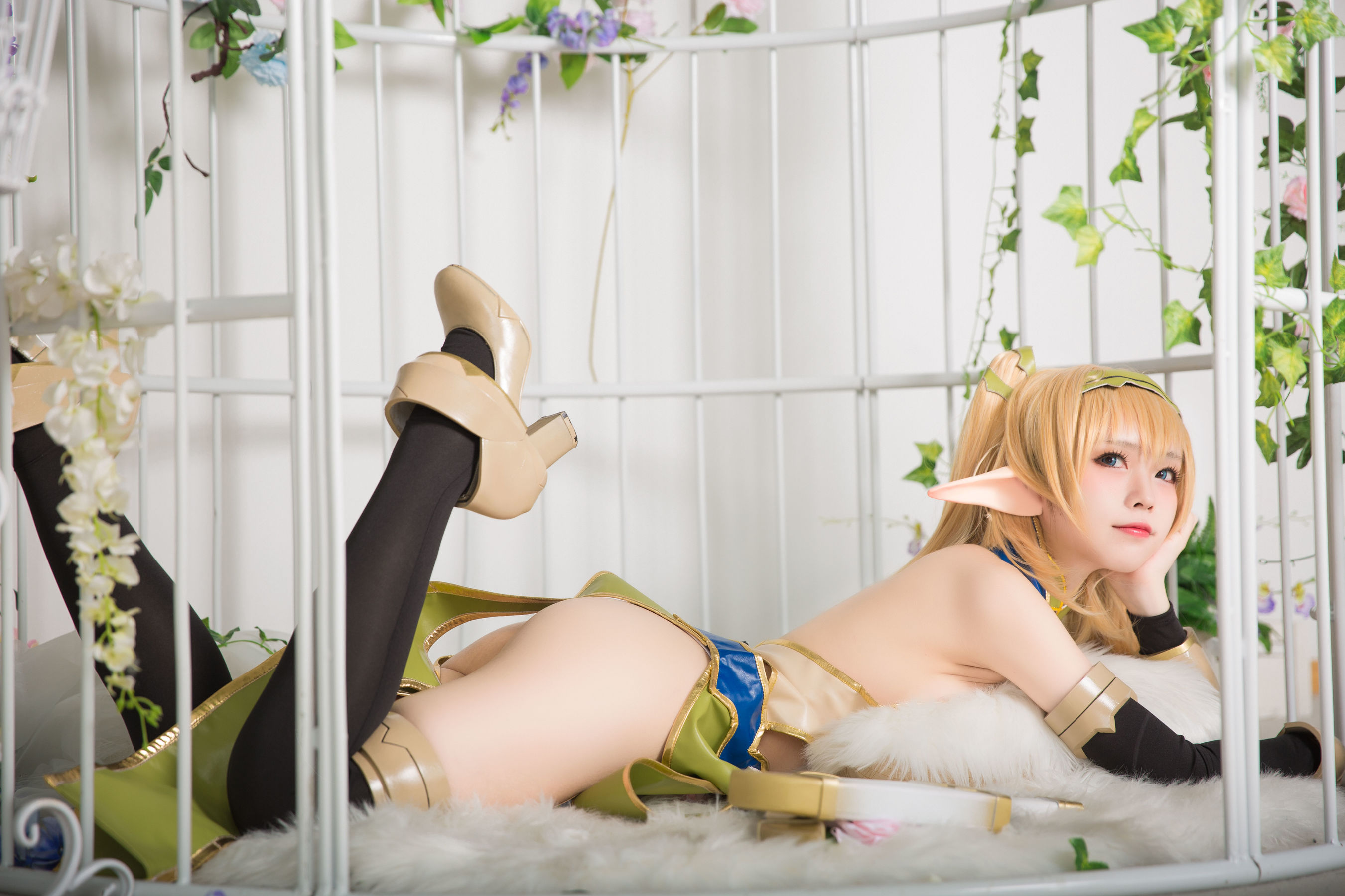 [网红COSER写真] 动漫博主G44不会受伤 - 精灵村