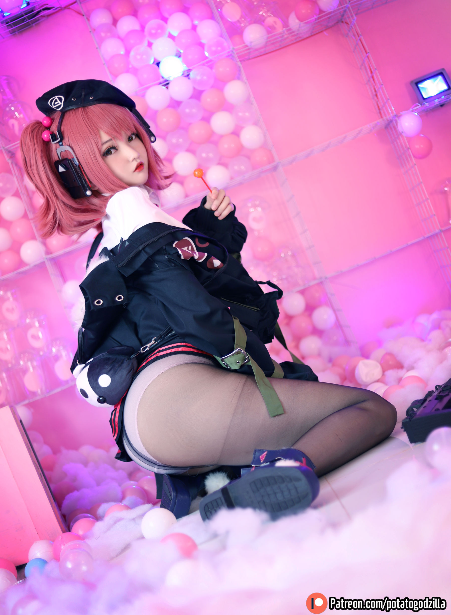 [网红COSER写真] Coser小姐姐Potato Godzilla - MP7 (Girls Frontline)