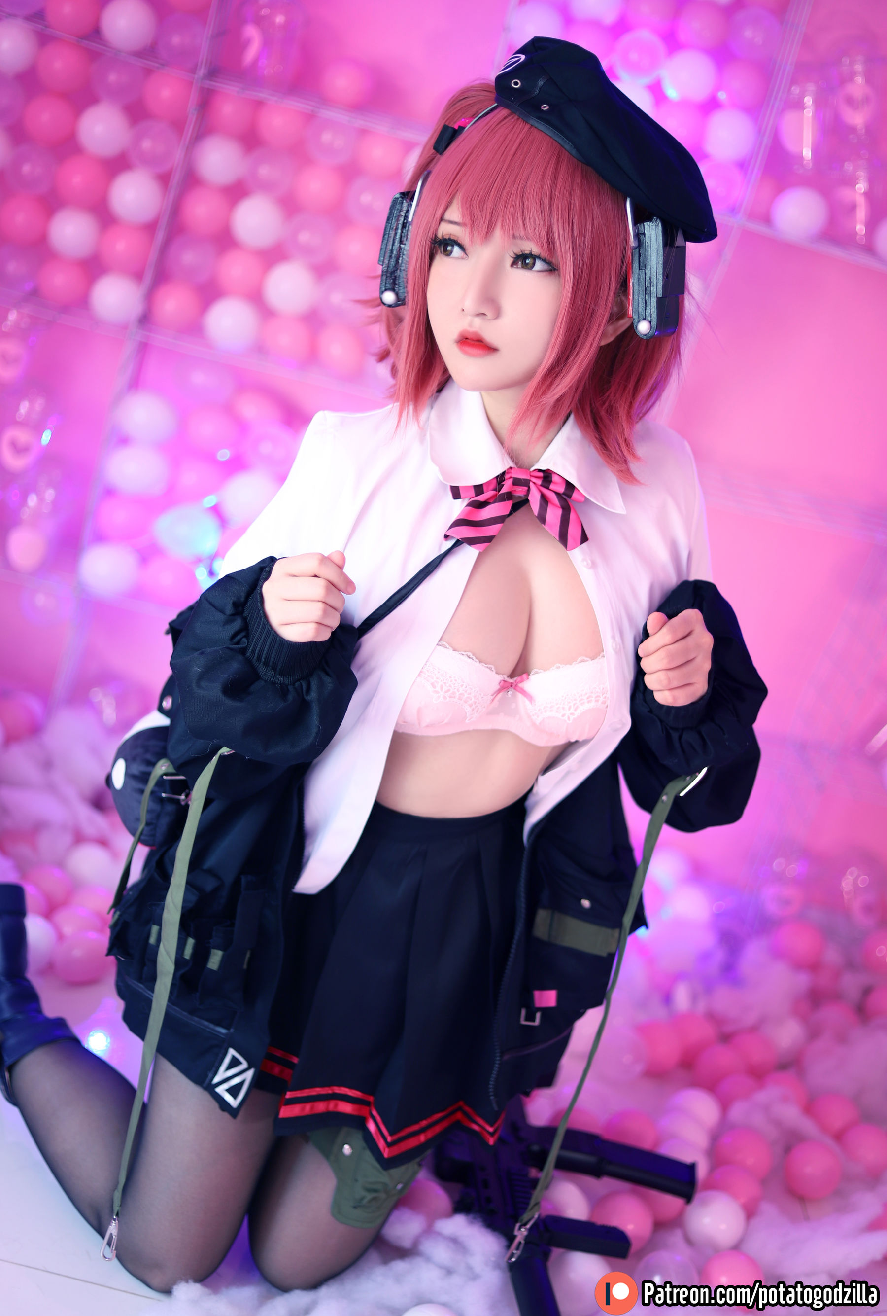 [网红COSER写真] Coser小姐姐Potato Godzilla - MP7 (Girls Frontline)
