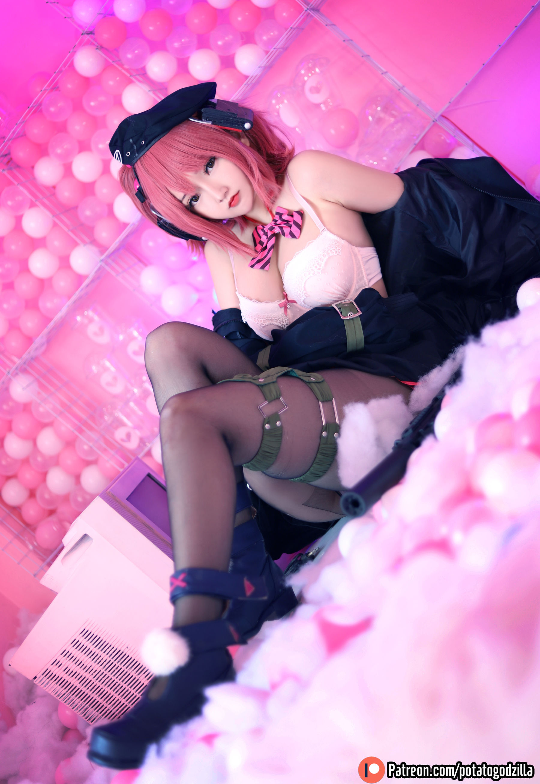 [网红COSER写真] Coser小姐姐Potato Godzilla - MP7 (Girls Frontline)
