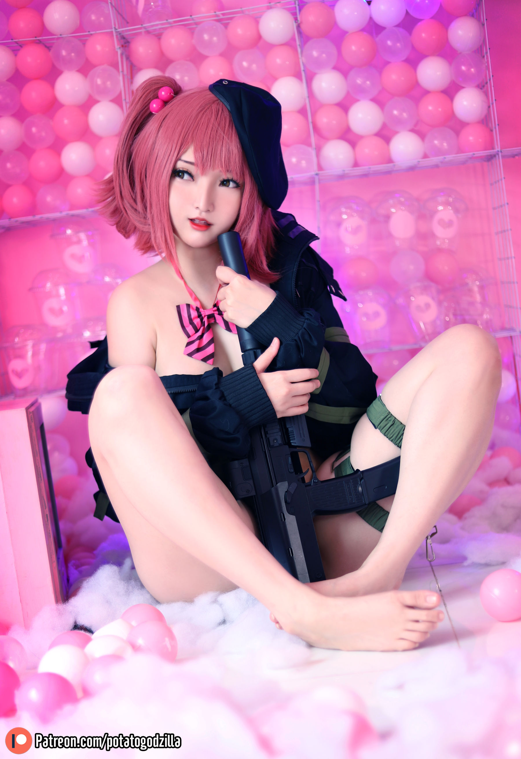 [网红COSER写真] Coser小姐姐Potato Godzilla - MP7 (Girls Frontline)
