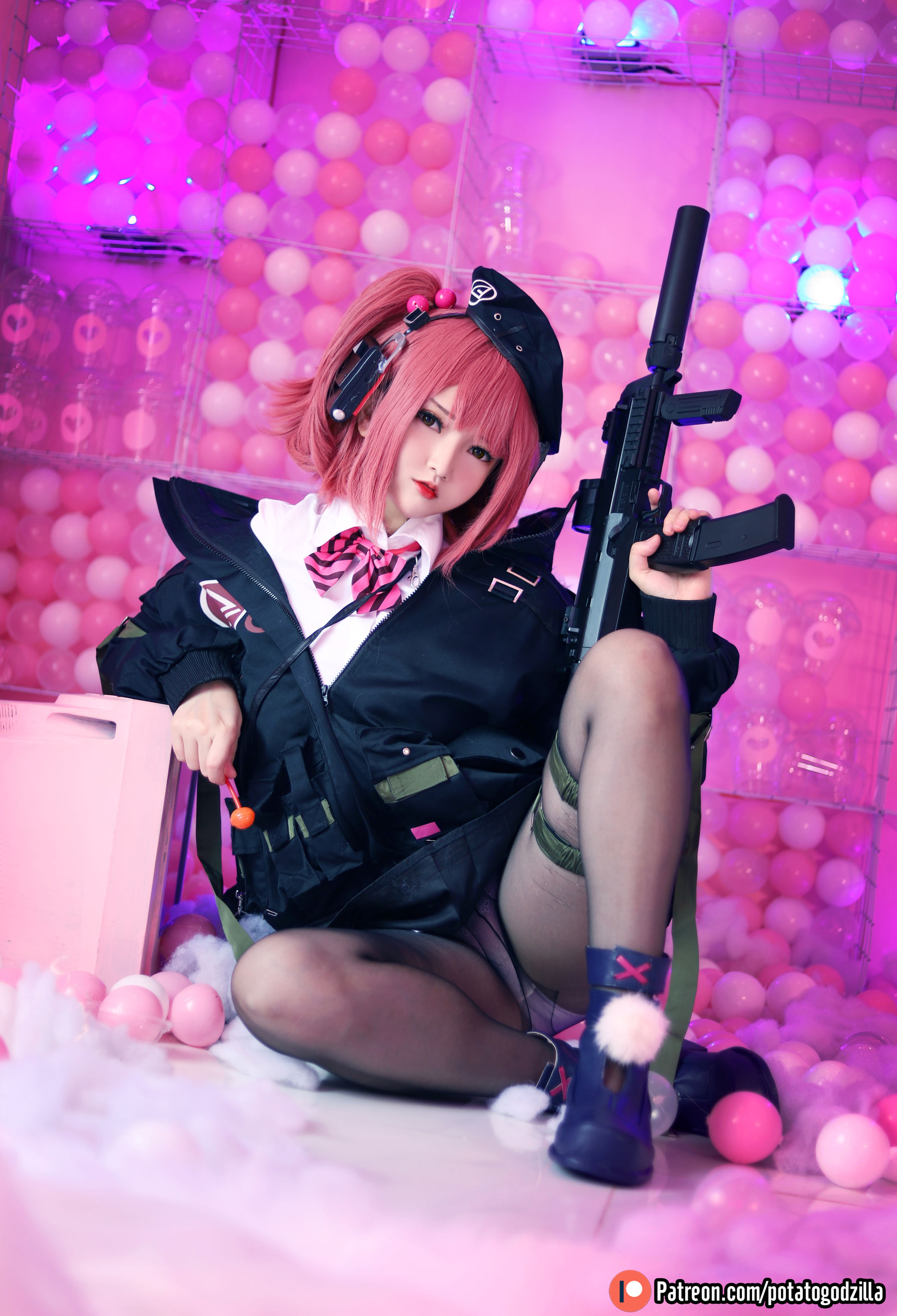[网红COSER写真] Coser小姐姐Potato Godzilla - MP7 (Girls Frontline)