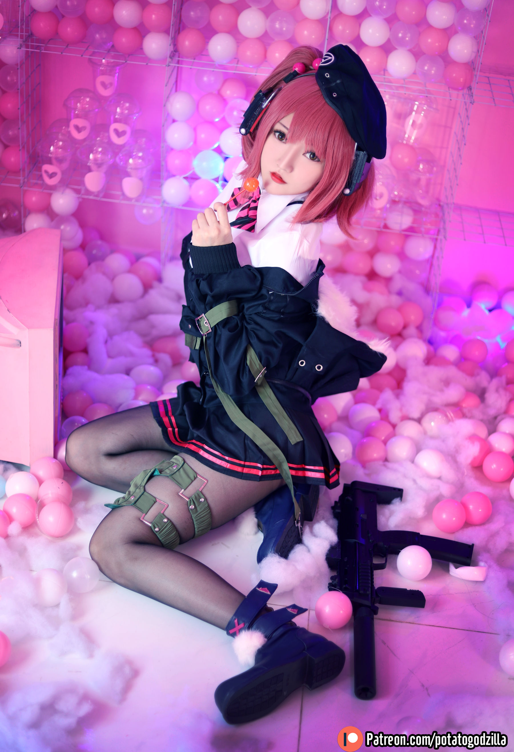 [网红COSER写真] Coser小姐姐Potato Godzilla - MP7 (Girls Frontline)