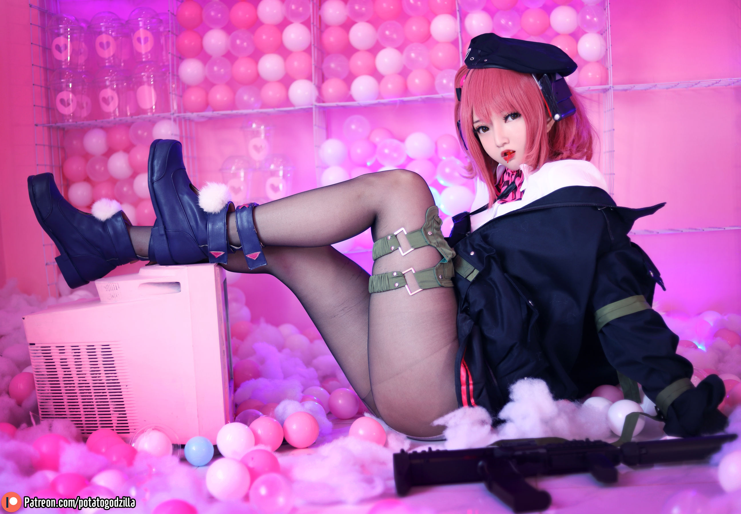 [网红COSER写真] Coser小姐姐Potato Godzilla - MP7 (Girls Frontline)