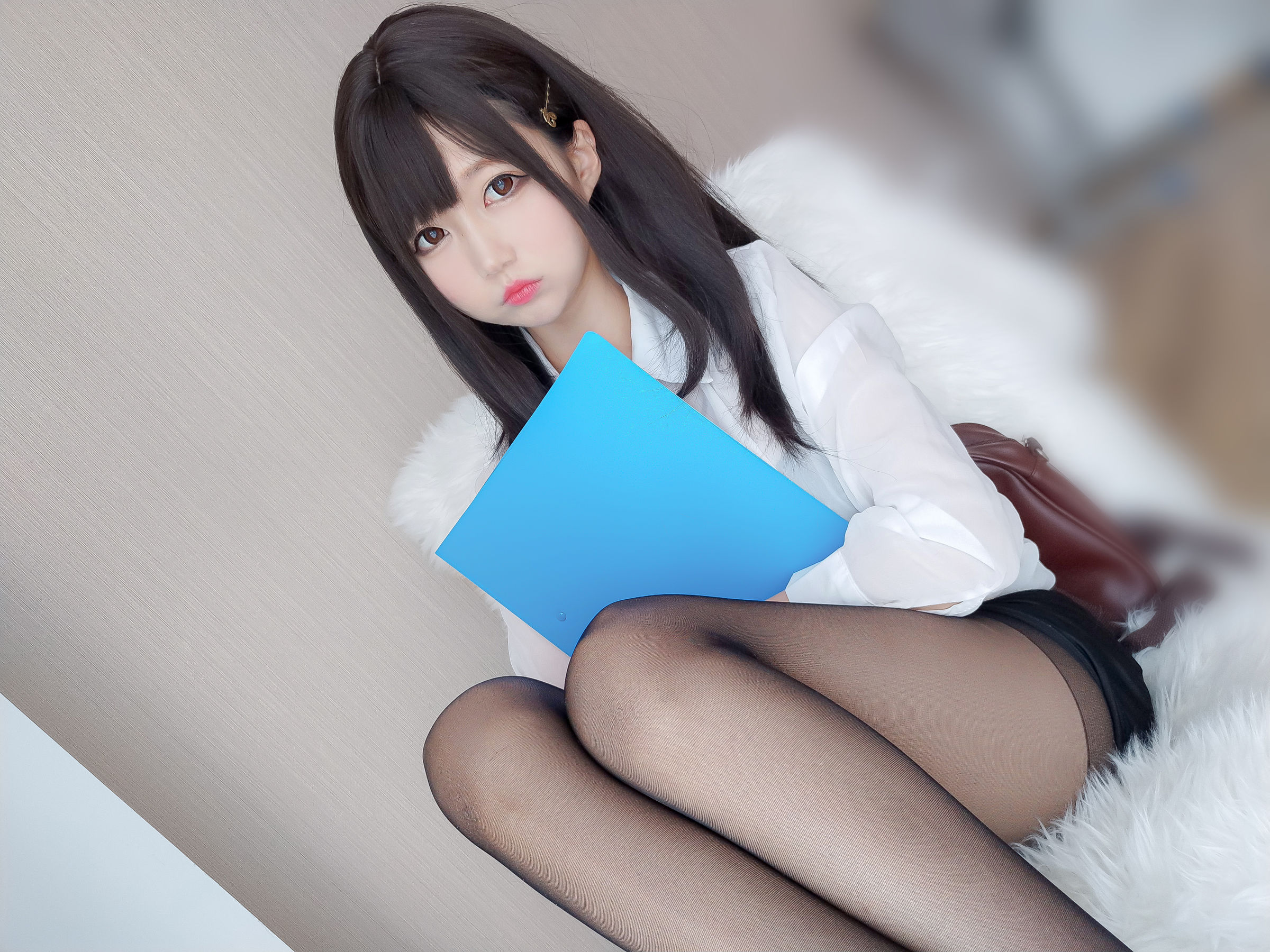 [网红COSER写真] NAGISA魔物喵 - 黑丝OL