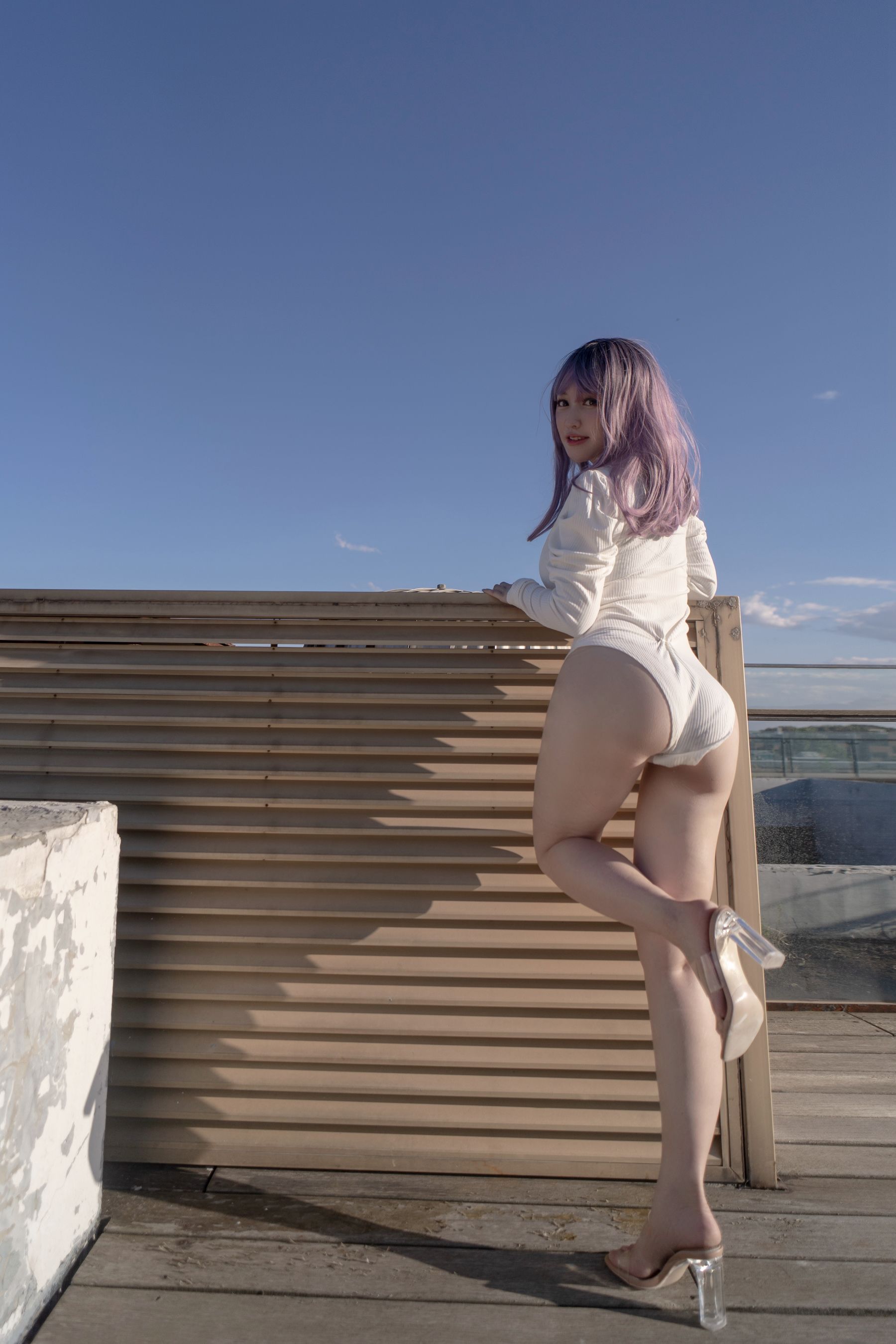 [网红COSER写真] 动漫博主脱尾巴Mizuki - 天台