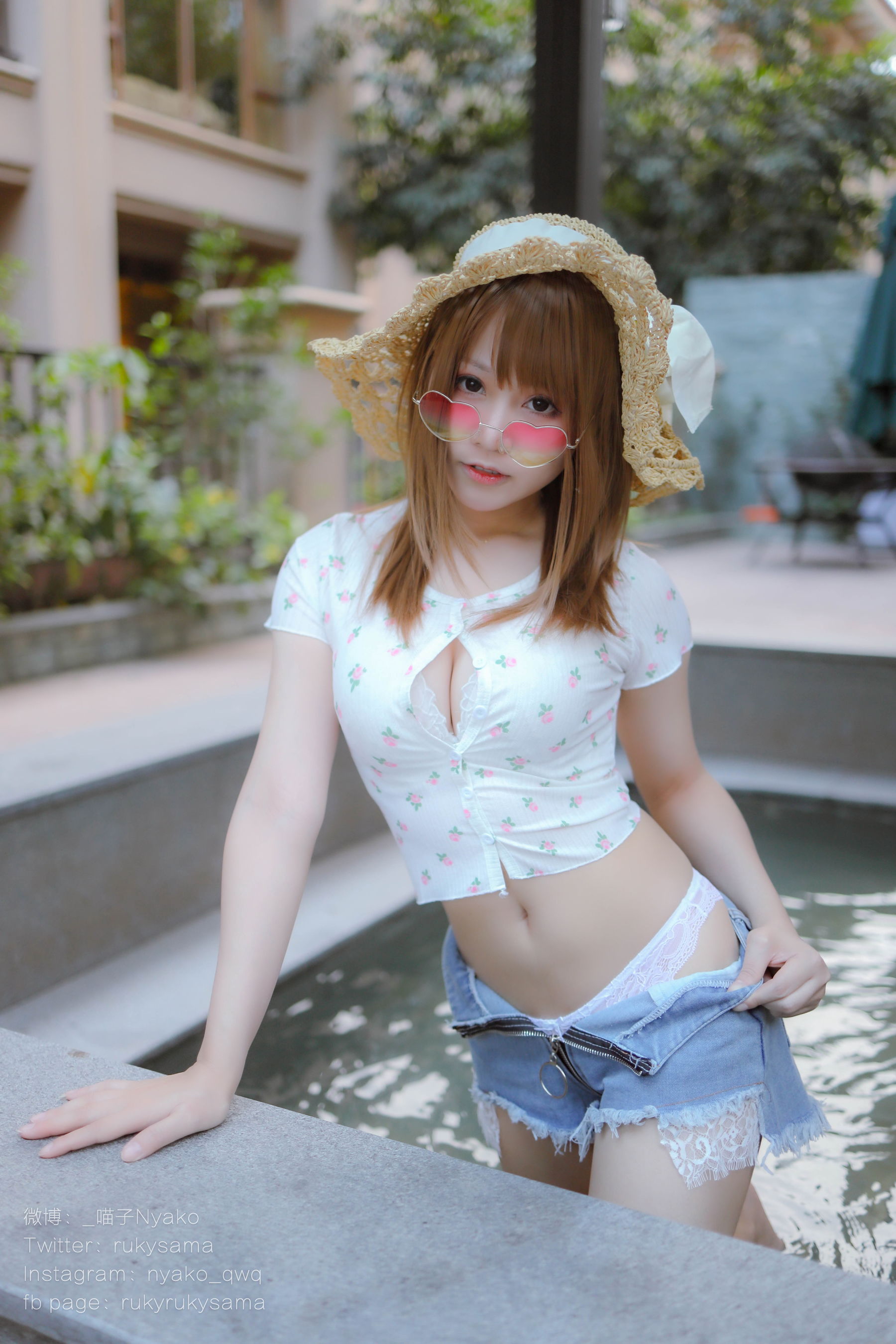 [网红COSER写真] 萌妹子Nyako喵子 - 温泉旅行