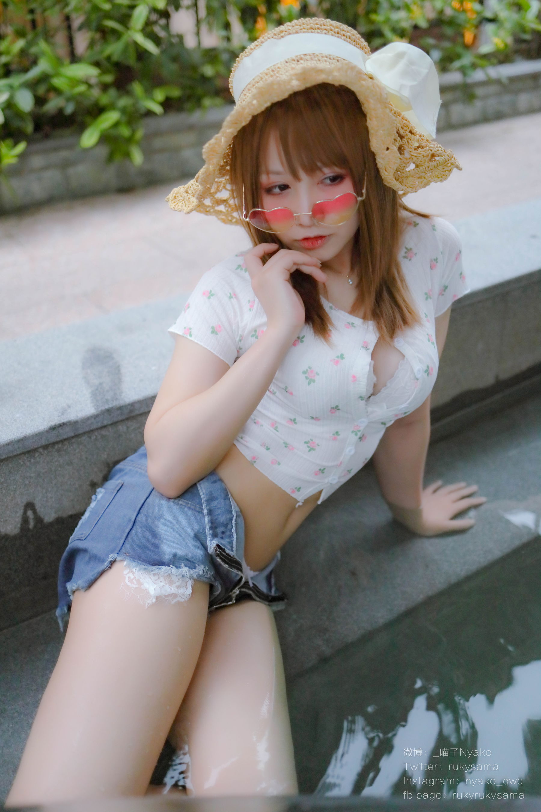 [网红COSER写真] 萌妹子Nyako喵子 - 温泉旅行